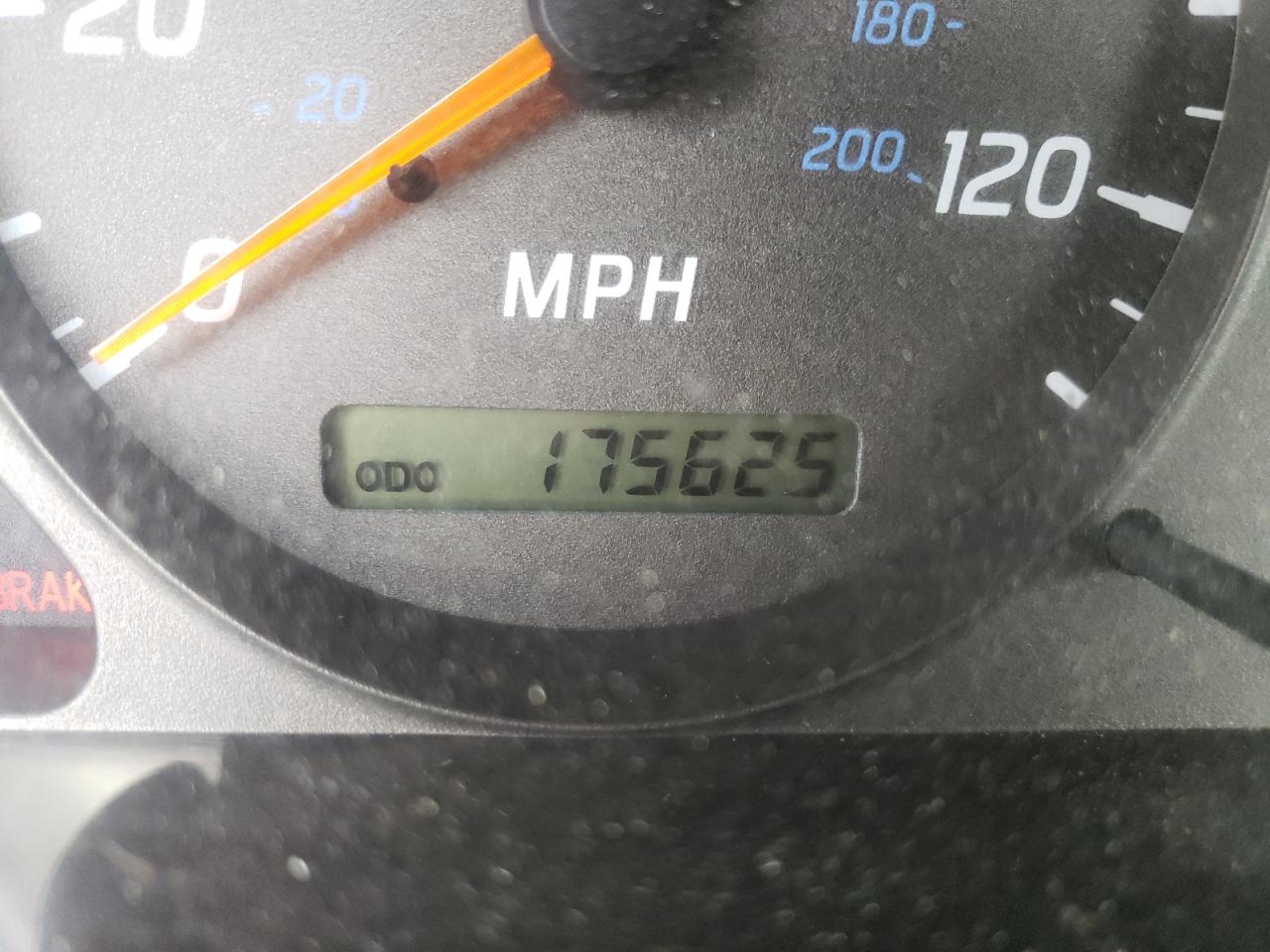 Photo 8 from auction – 2003 NISSAN SENTRA XE with VIN 3N1CB51DX3L705176