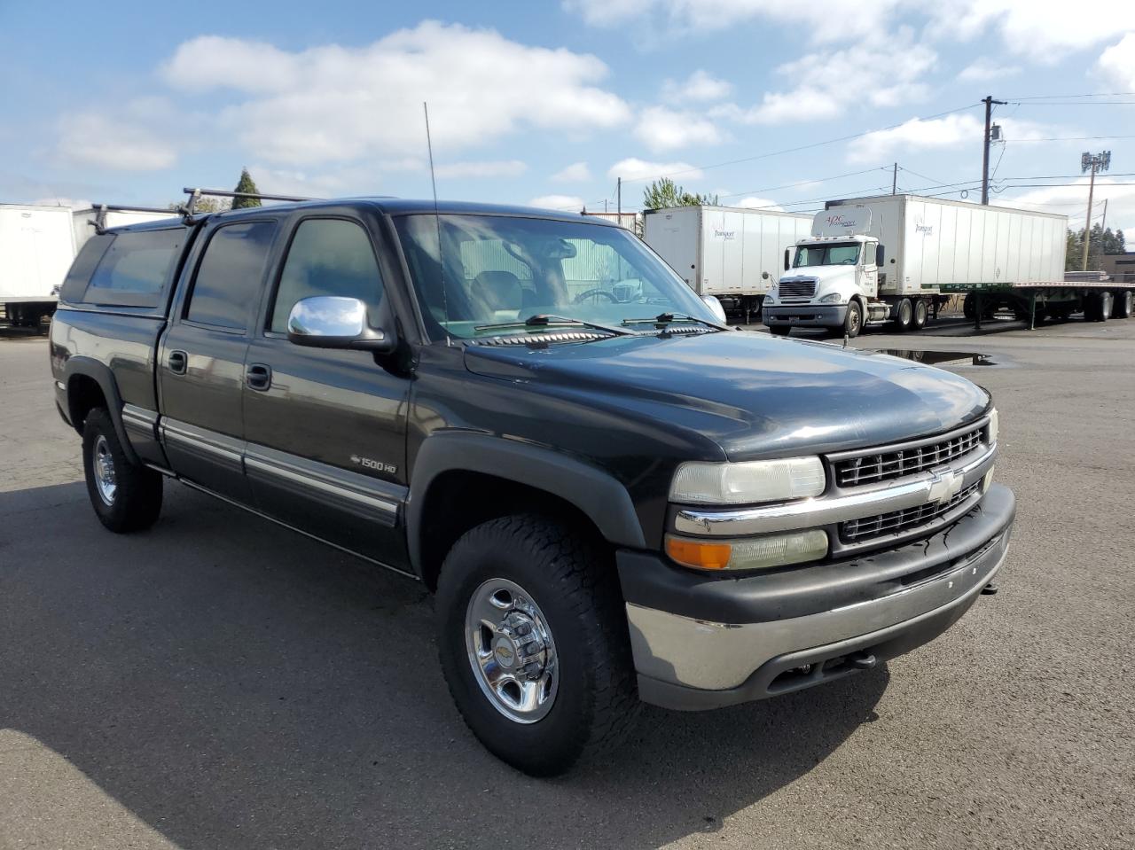CHEVROLET SILVERADO 2002 with VIN 1GCGK13U12F155153 - Photo from auction