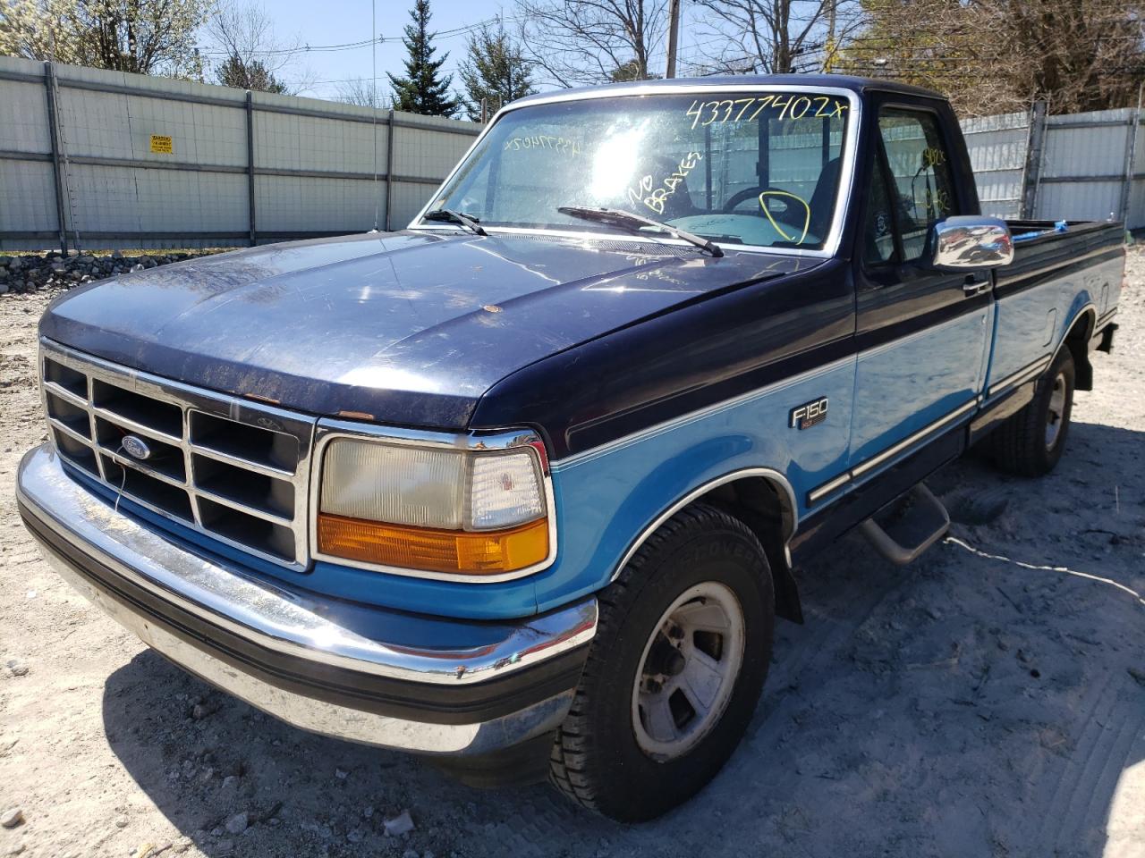 Photo 2 from auction – 1995 FORD F150 with VIN 1FTEF15N9SLB75525