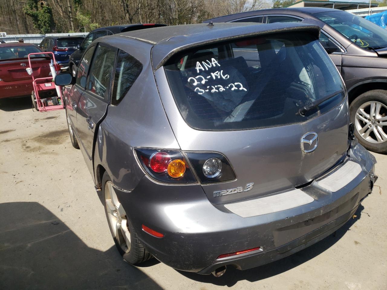 Photo 3 from auction – 2005 MAZDA 3 HATCHBAC with VIN JM1BK343751235750
