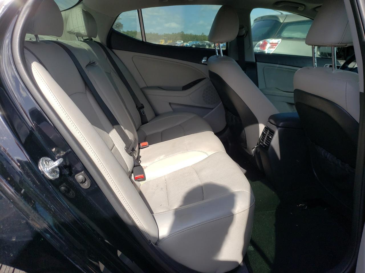 Photo 6 from auction – 2015 KIA OPTIMA EX with VIN 5XXGN4A74FG420189