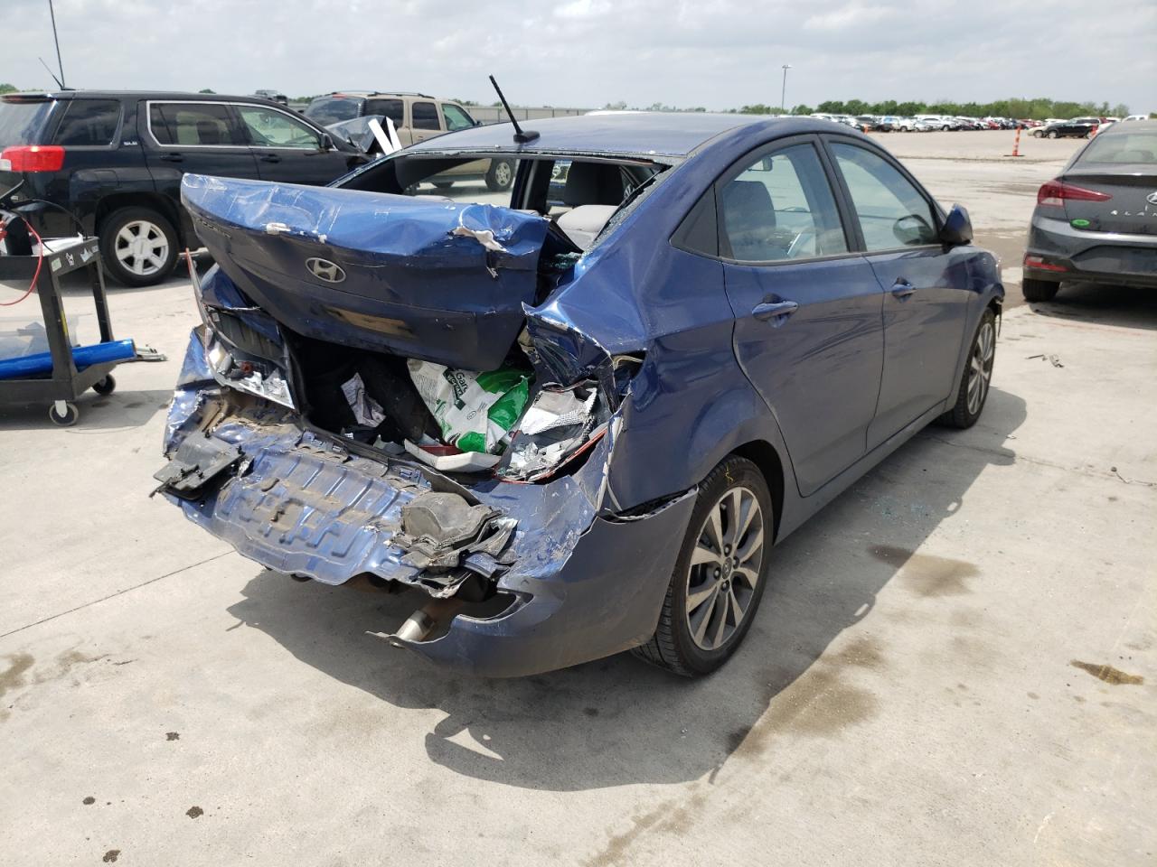 Photo 4 from auction – 2016 HYUNDAI ACCENT SE with VIN KMHCU4AE8GU084067