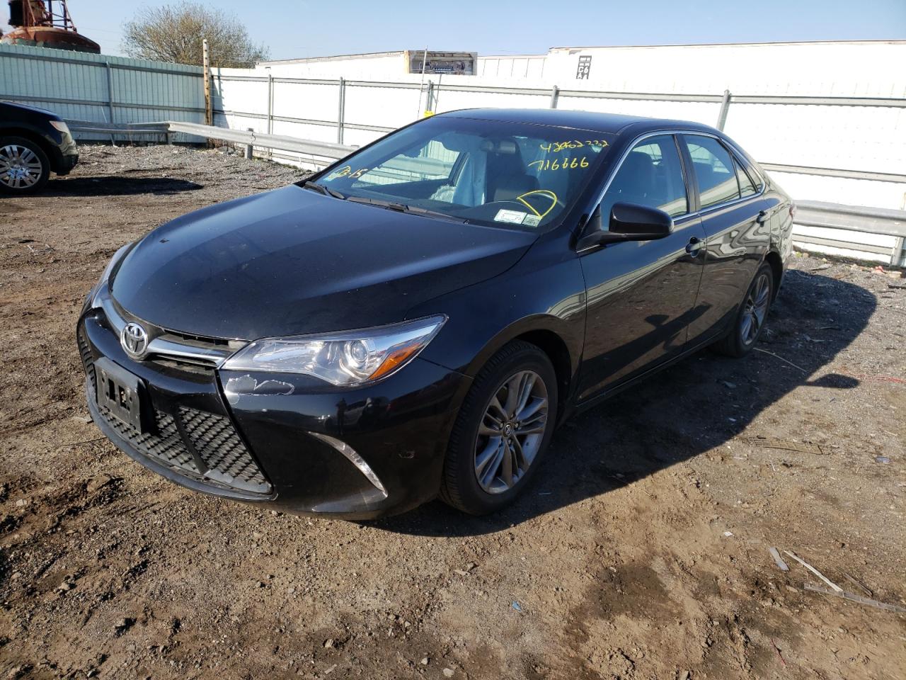 Photo 2 from auction – 2017 TOYOTA CAMRY LE with VIN 4T1BF1FK8HU716666