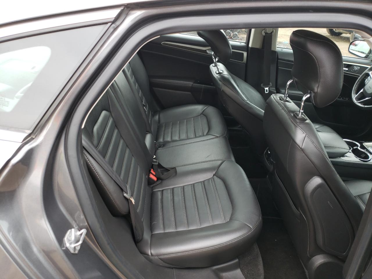 Photo 6 from auction – 2014 FORD FUSION SE with VIN 3FA6P0HD4ER375285