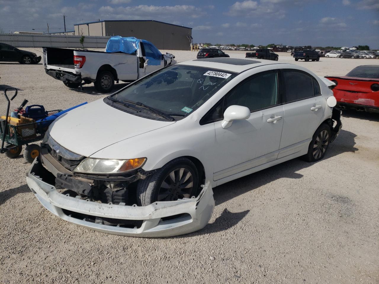 Photo 2 from auction – 2011 HONDA CIVIC EX with VIN 19XFA1F89BE002446