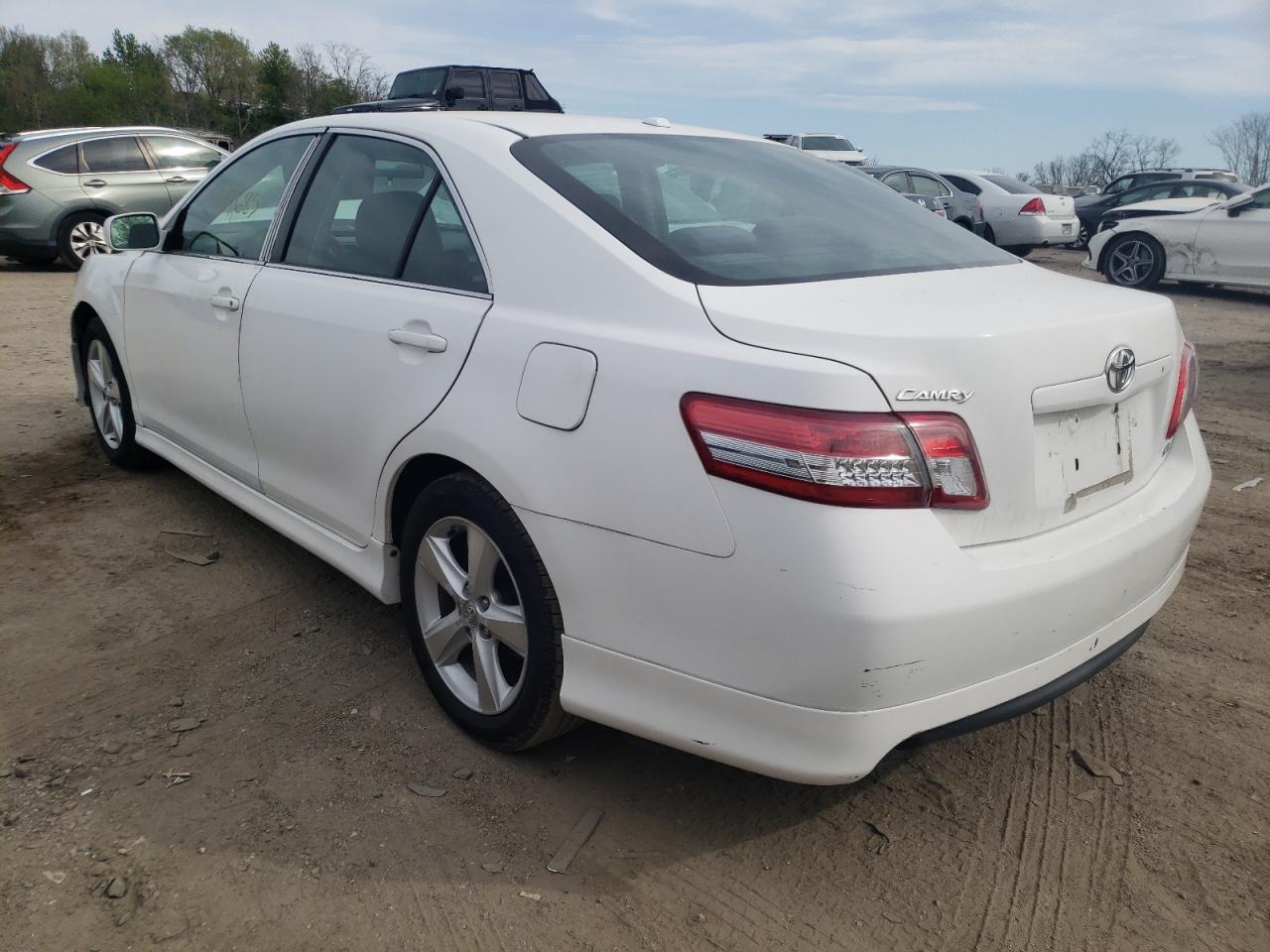 Photo 3 from auction – 2011 TOYOTA CAMRY BASE with VIN 4T1BF3EKXBU588077