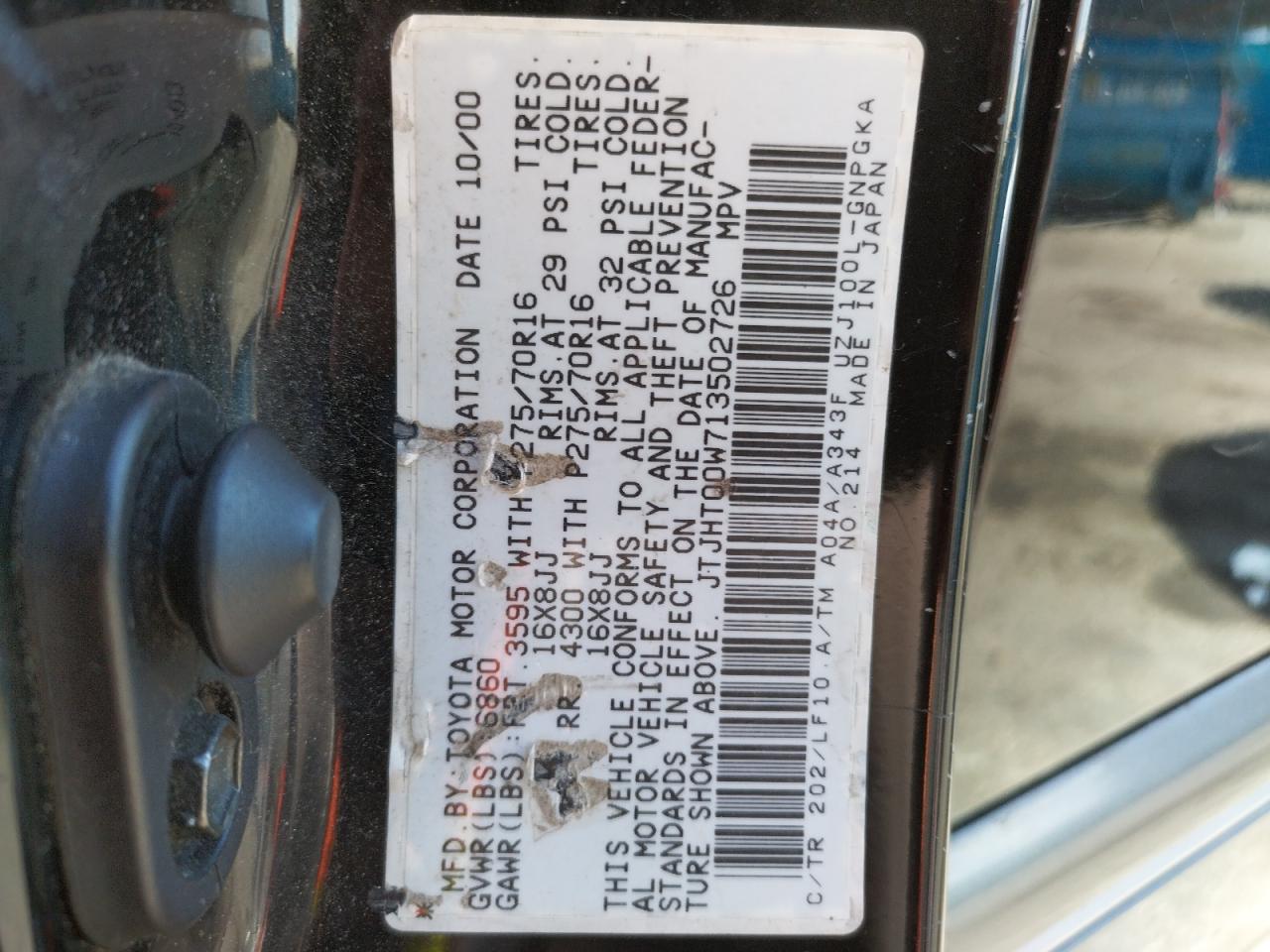 Photo 10 from auction – 2001 LEXUS LX 470 with VIN JTJHT00W713502726