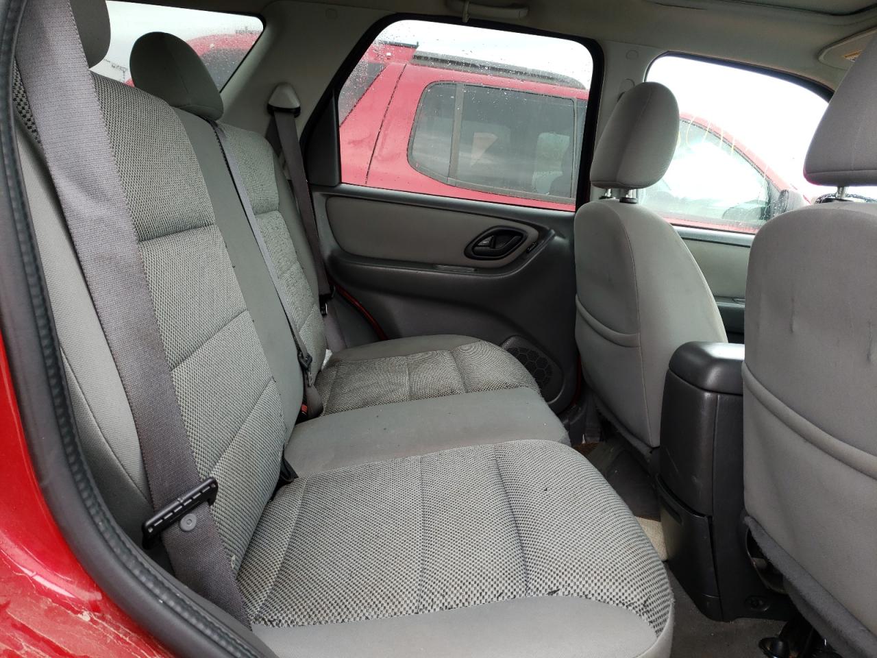 Photo 6 from auction – 2005 FORD ESCAPE XLT with VIN 1FMYU931X5DA25340