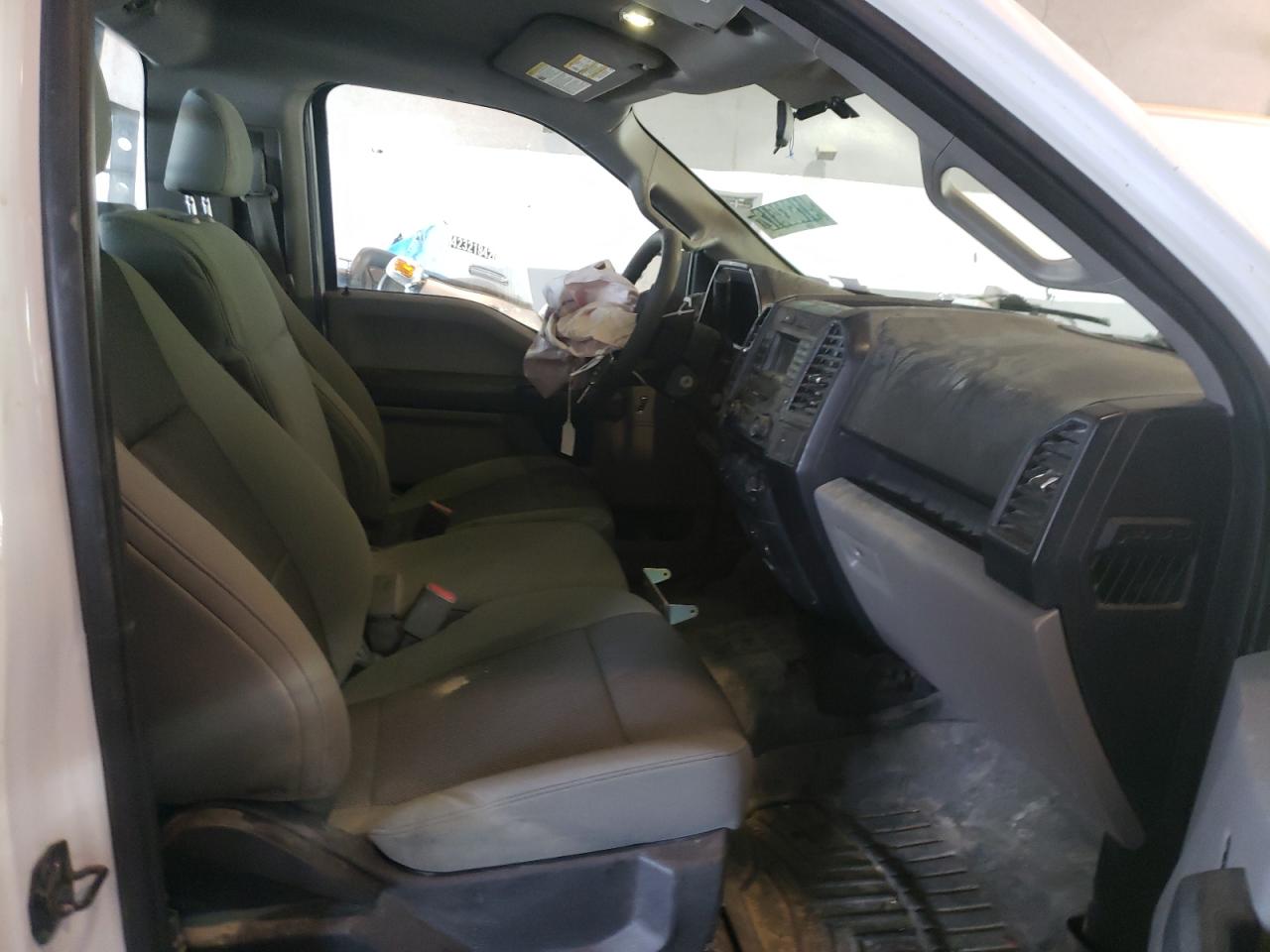 Photo 5 from auction – 2015 FORD F150 with VIN 1FTMF1C87FKD31579