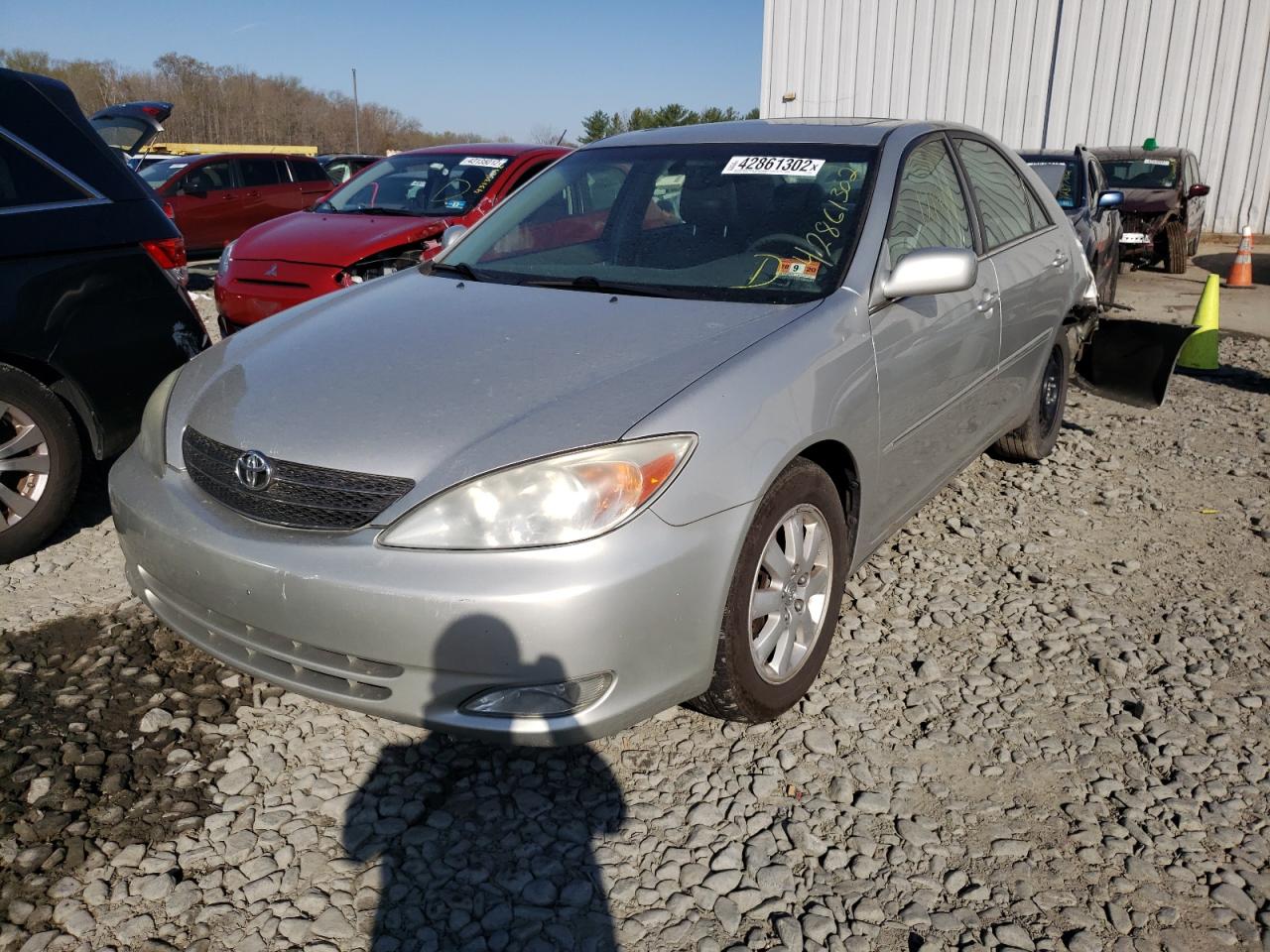 Photo 2 from auction – 2004 TOYOTA CAMRY LE with VIN 4T1BF30K54U583802