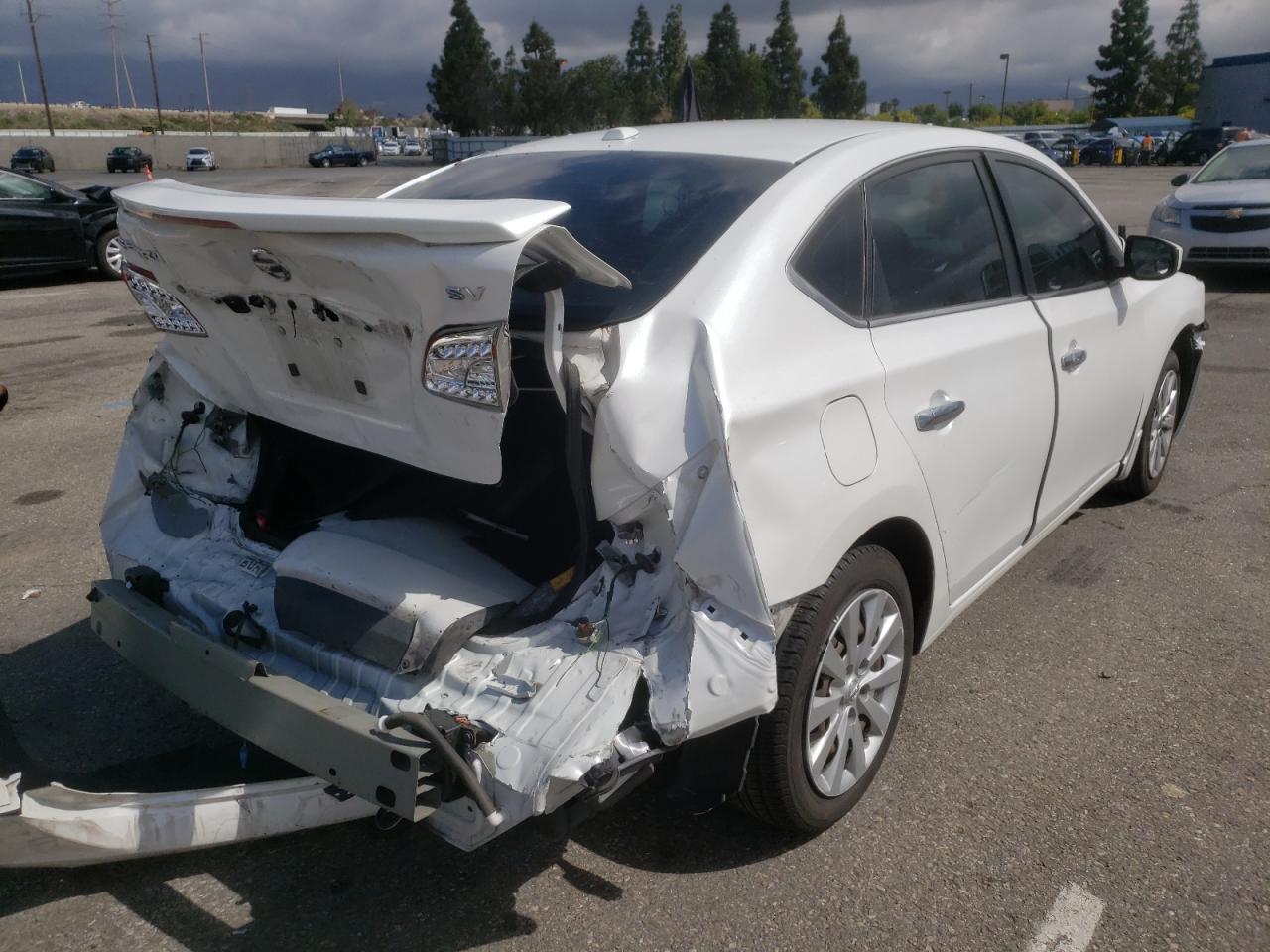 Photo 4 from auction – 2015 NISSAN SENTRA S with VIN 3N1AB7AP1FY223264