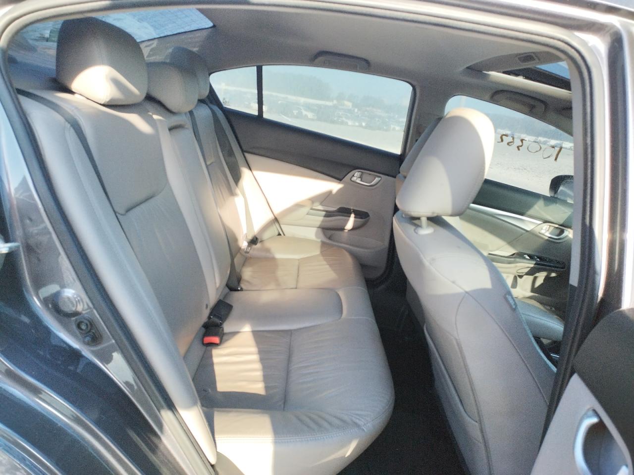 Photo 6 from auction – 2015 HONDA CIVIC EXL with VIN 19XFB2F94FE025201