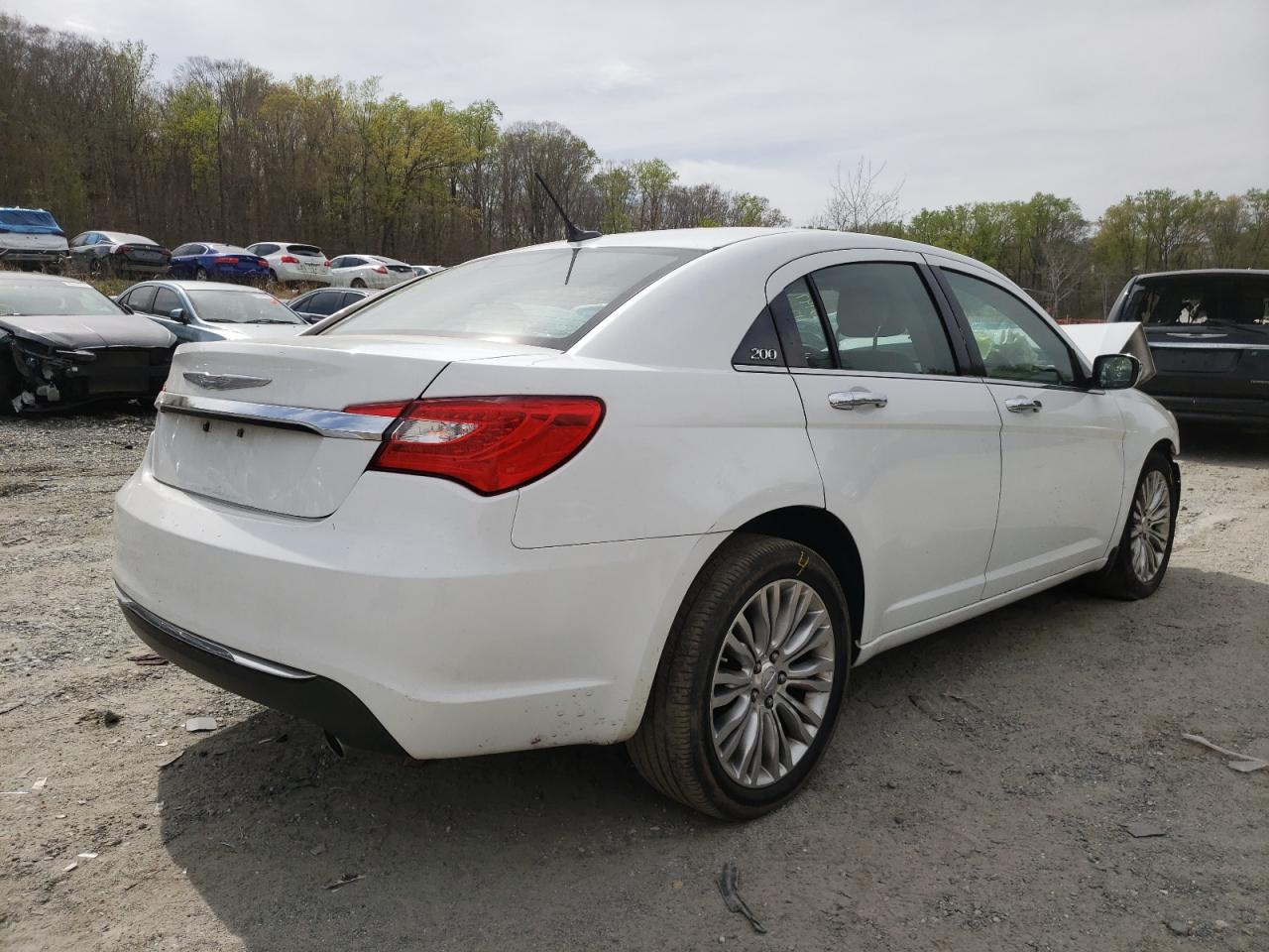 Photo 4 from auction – 2012 CHRYSLER 200 LIMITE with VIN 1C3CCBCG3CN146462
