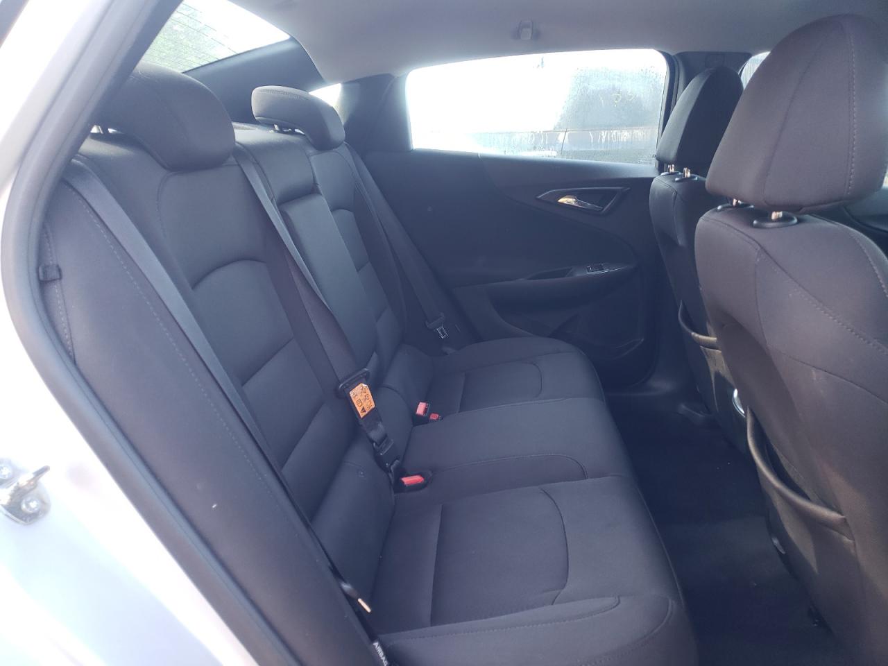 Photo 5 from auction – 2019 CHEVROLET MALIBU LT with VIN 1G1ZD5ST5KF155894