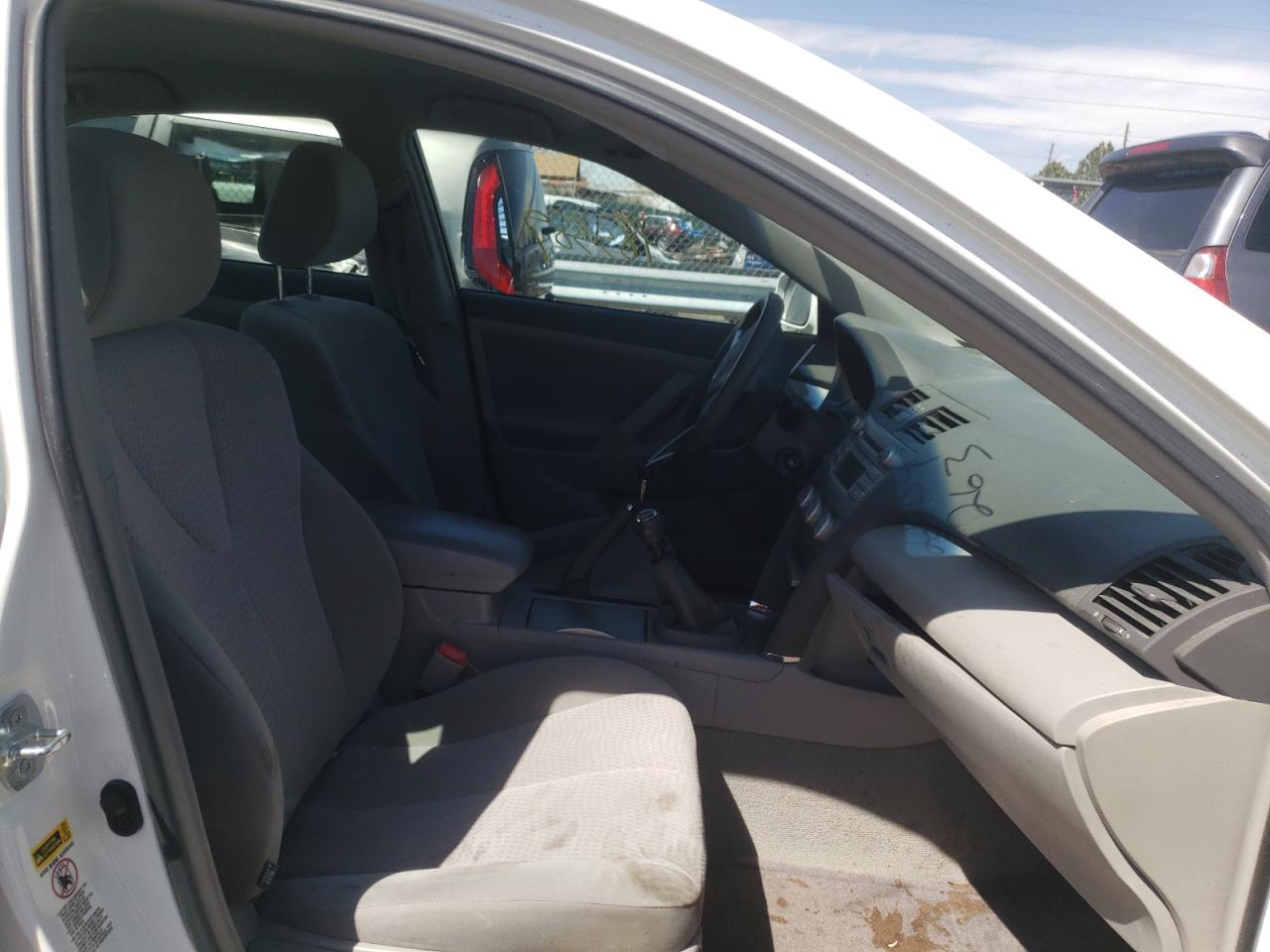 Photo 5 from auction – 2011 TOYOTA CAMRY BASE with VIN 4T1BF3EK9BU755044