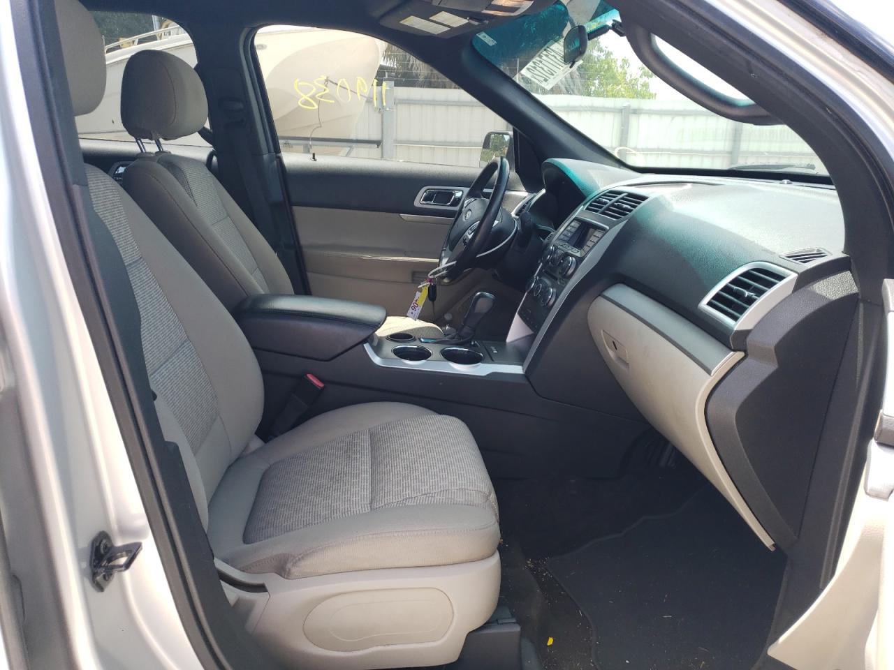 Photo 5 from auction – 2012 FORD EXPLORER X with VIN 1FMHK7D81CGA47082