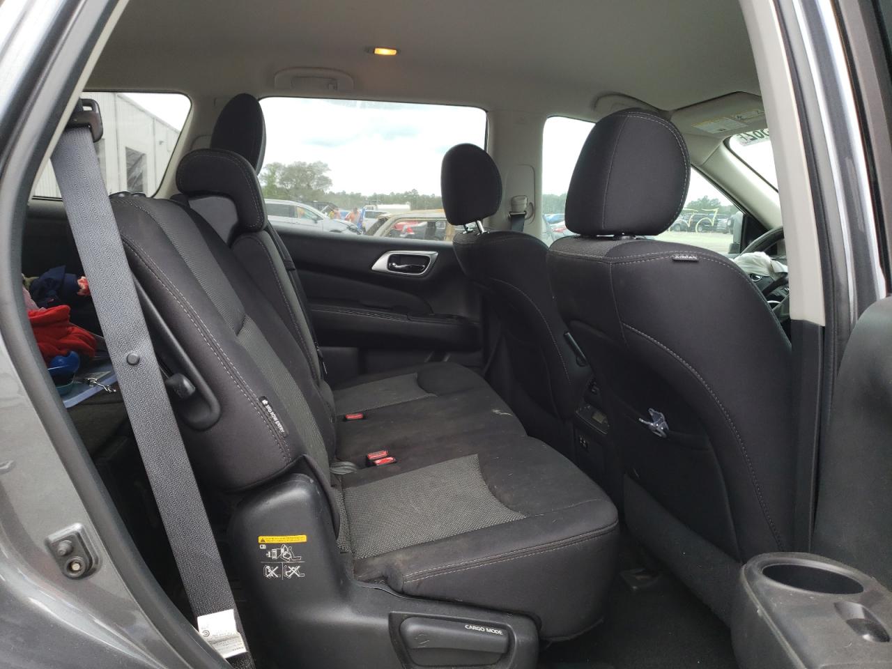 Photo 6 from auction – 2019 NISSAN PATHFINDER with VIN 5N1DR2MN4KC617102