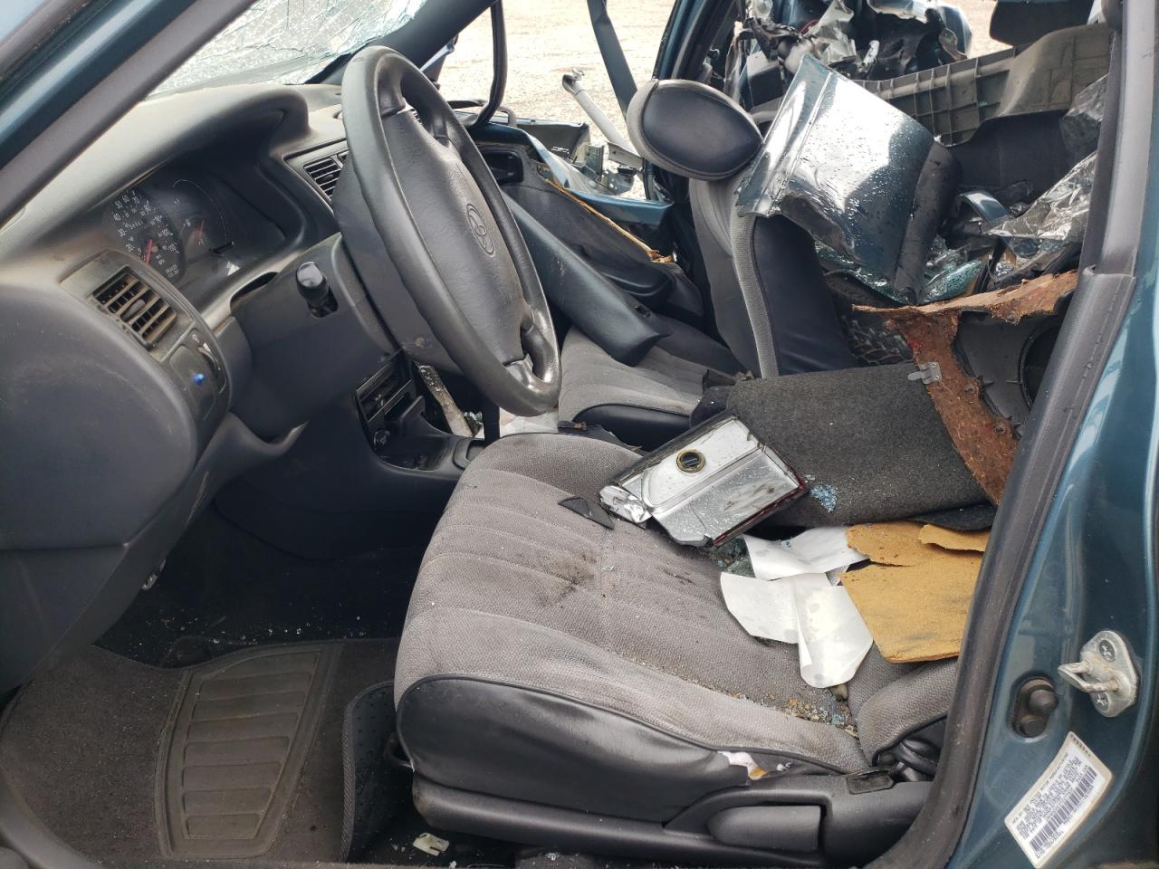 Photo 5 from auction – 1996 TOYOTA COROLLA with VIN 1NXBA02E3TZ377932