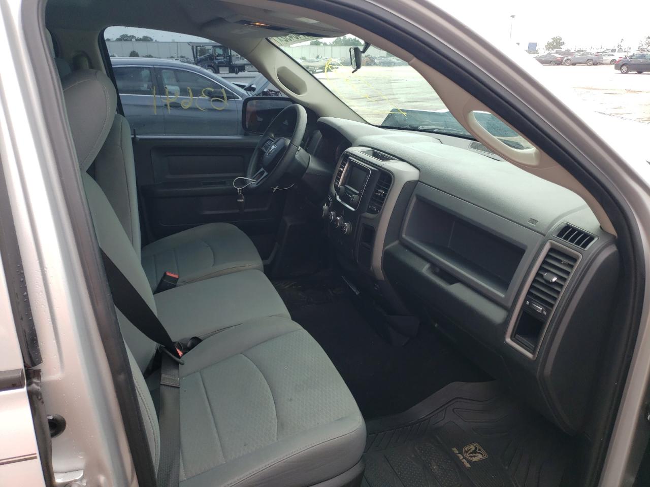 Photo 5 from auction – 2018 RAM 1500 ST with VIN 1C6RR6FT7JS208035