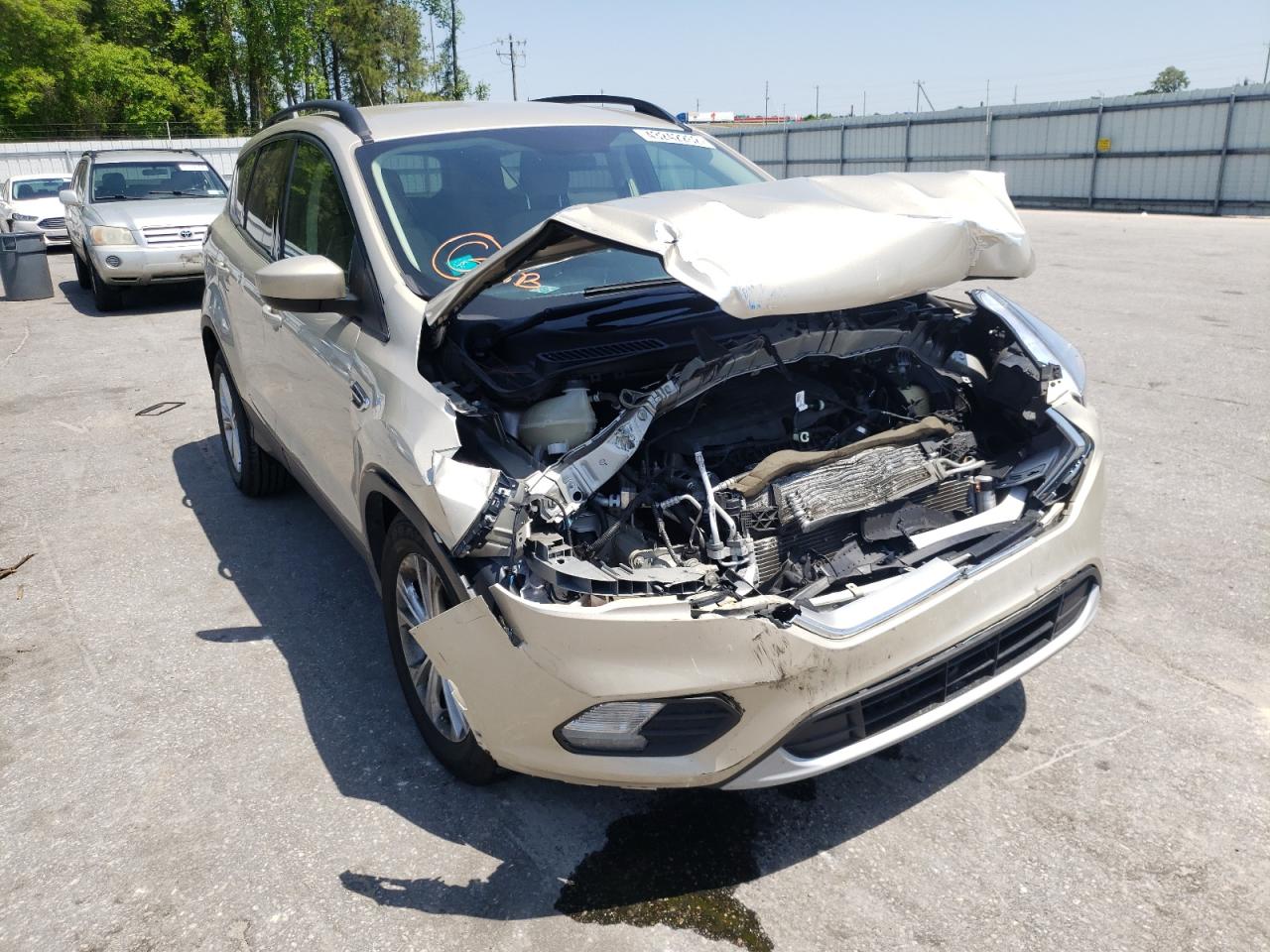 FORD ESCAPE SE 2018 with VIN 1FMCU0GD6JUC94343 - Photo from auction