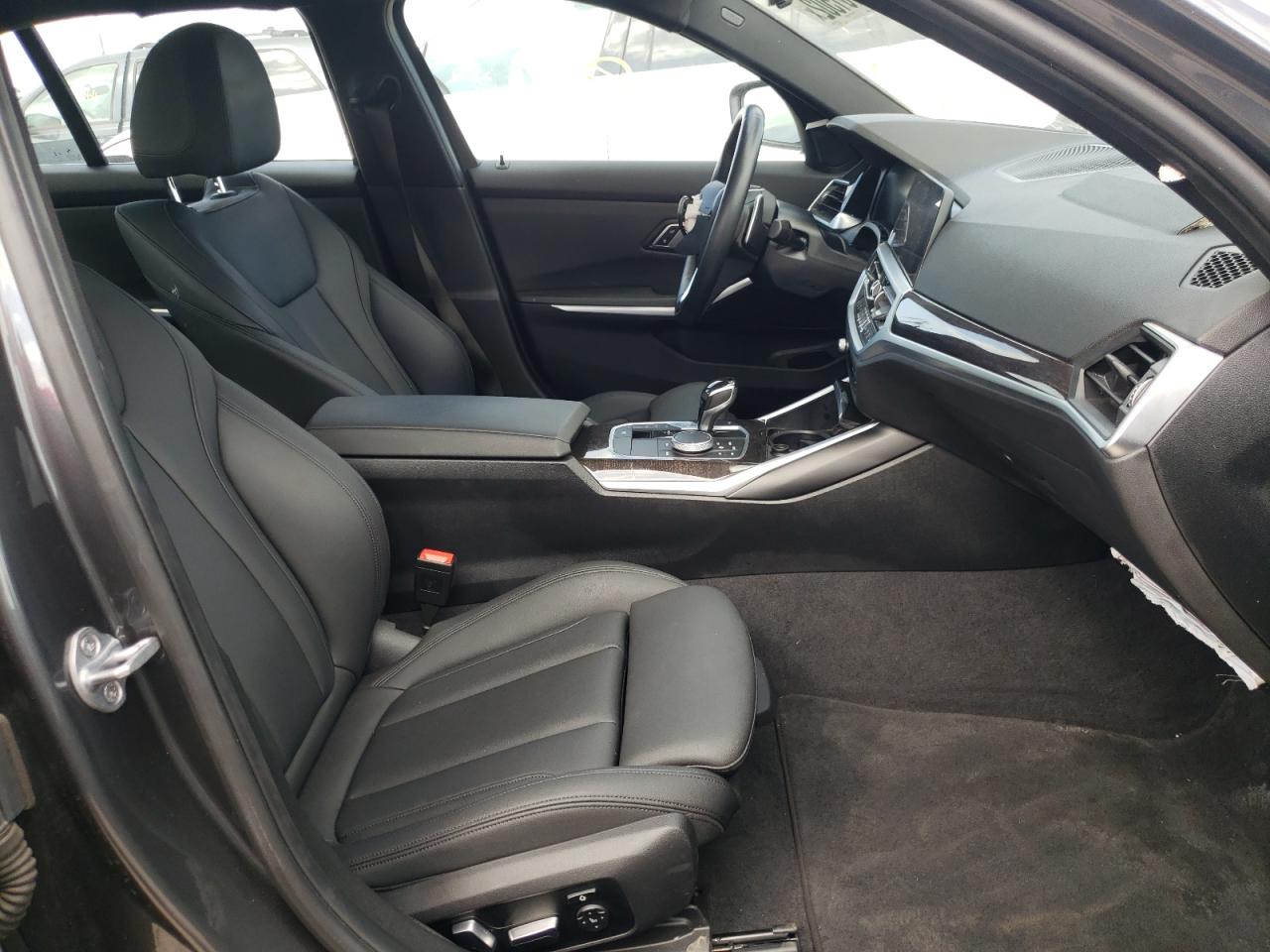 Photo 5 from auction – 2019 BMW 330XI with VIN WBA5R7C56KFH28434