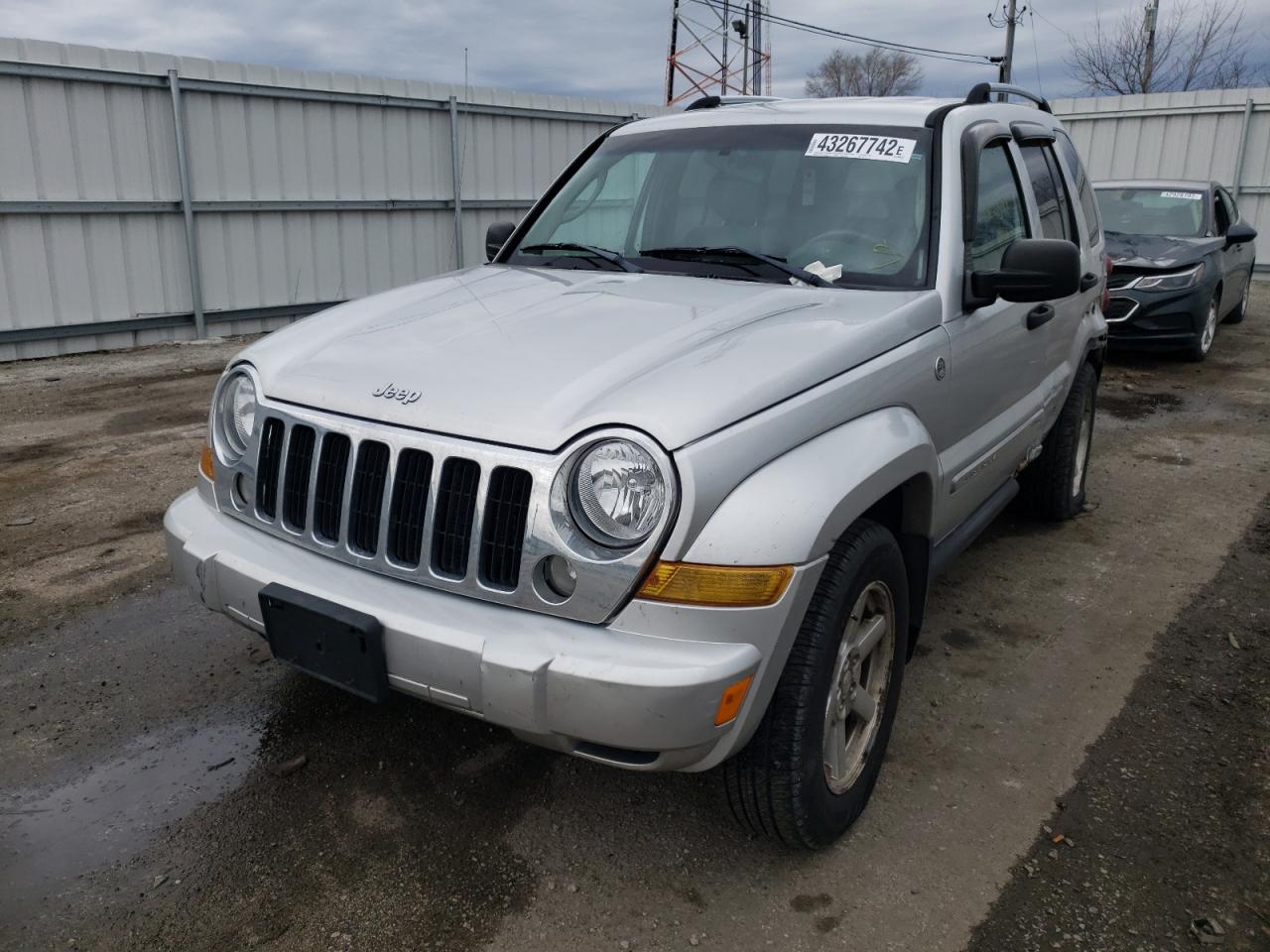 Photo 2 from auction – 2005 JEEP LIBERTY LI with VIN 1J4GL58K45W650716