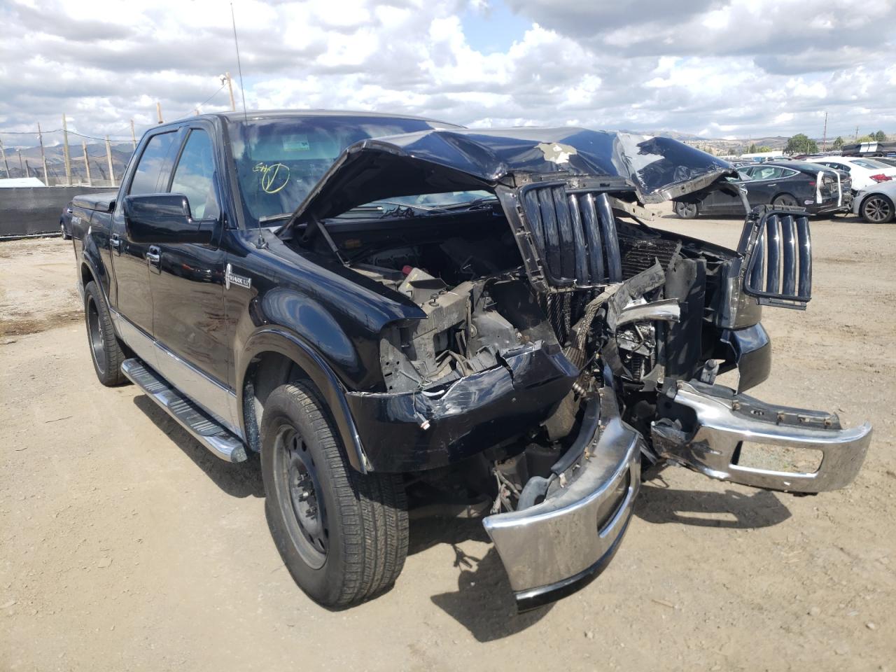 LINCOLN MARK LT 2006 with VIN 5LTPW16526FJ03817 - Photo from auction