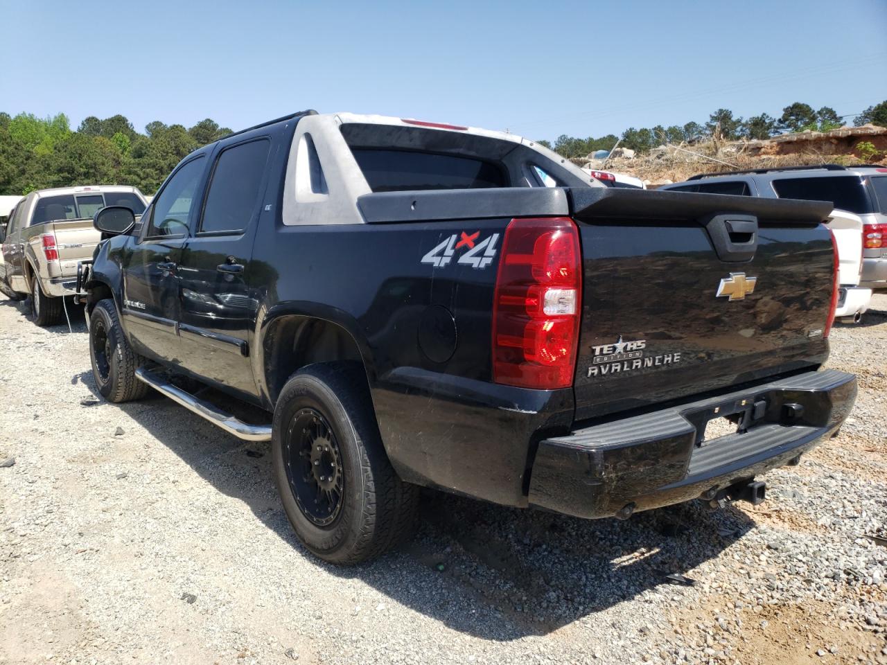 Photo 3 from auction – 2007 CHEVROLET AVALANCHE with VIN 3GNFK12307G157865