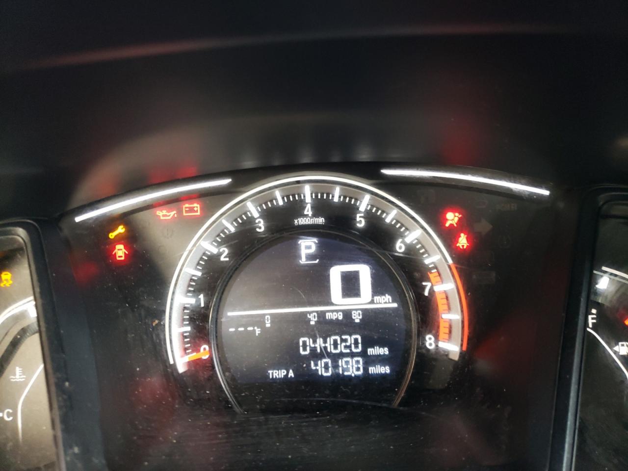 Photo 8 from auction – 2018 HONDA CIVIC LX with VIN 2HGFC2F55JH607915
