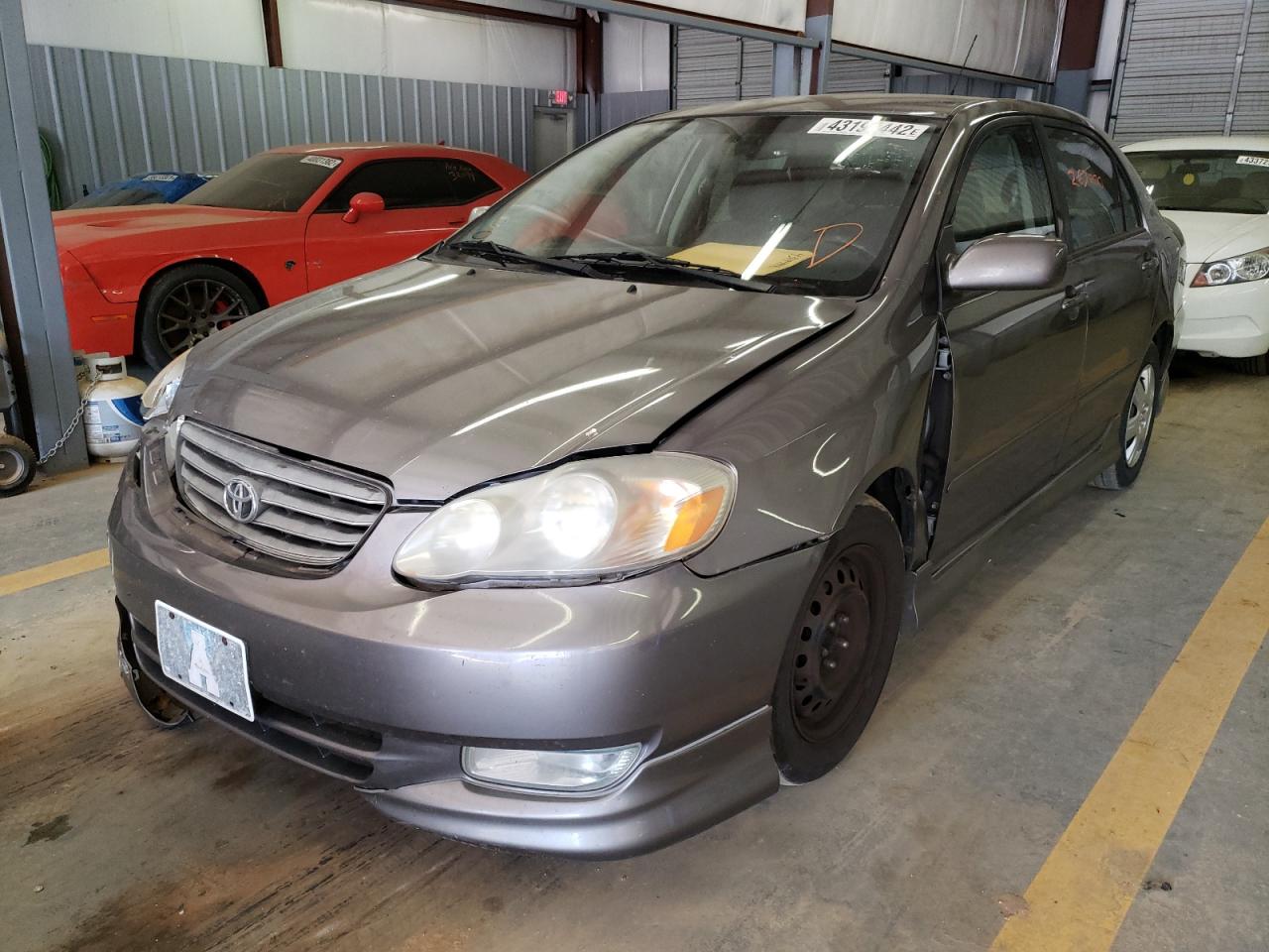 Photo 2 from auction – 2004 TOYOTA COROLLA CE with VIN 2T1BR32E44C246909