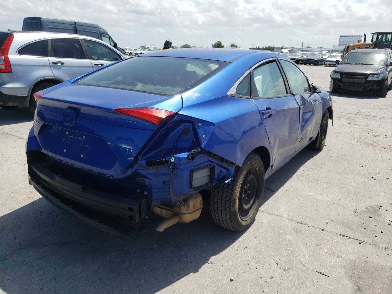 Photo 4 from auction – 2017 HONDA CIVIC LX with VIN 2HGFC2F51HH513170