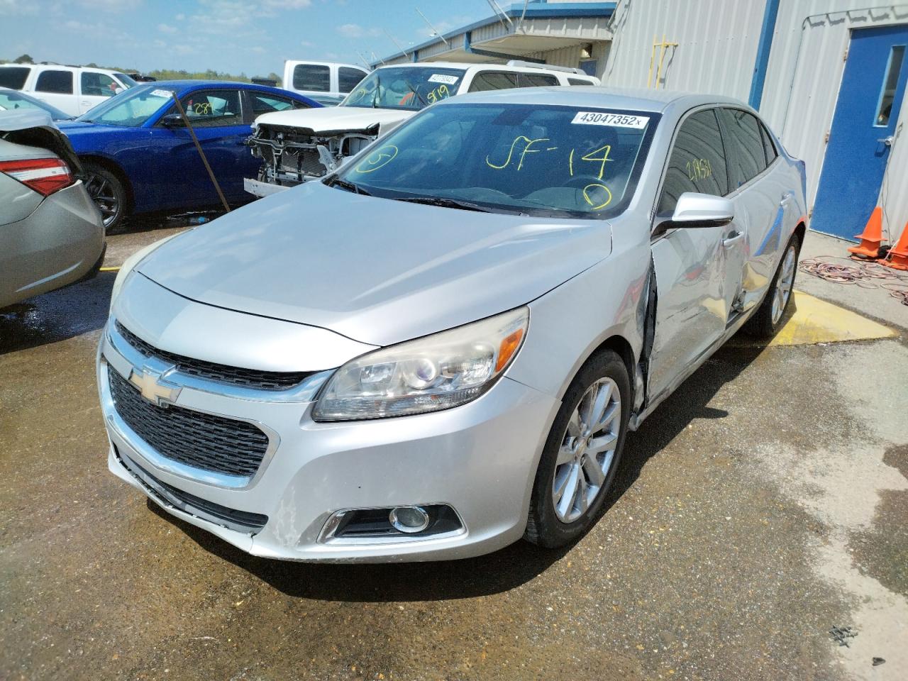 Photo 2 from auction – 2014 CHEVROLET MALIBU 2LT with VIN 1G11E5SL0EF183116