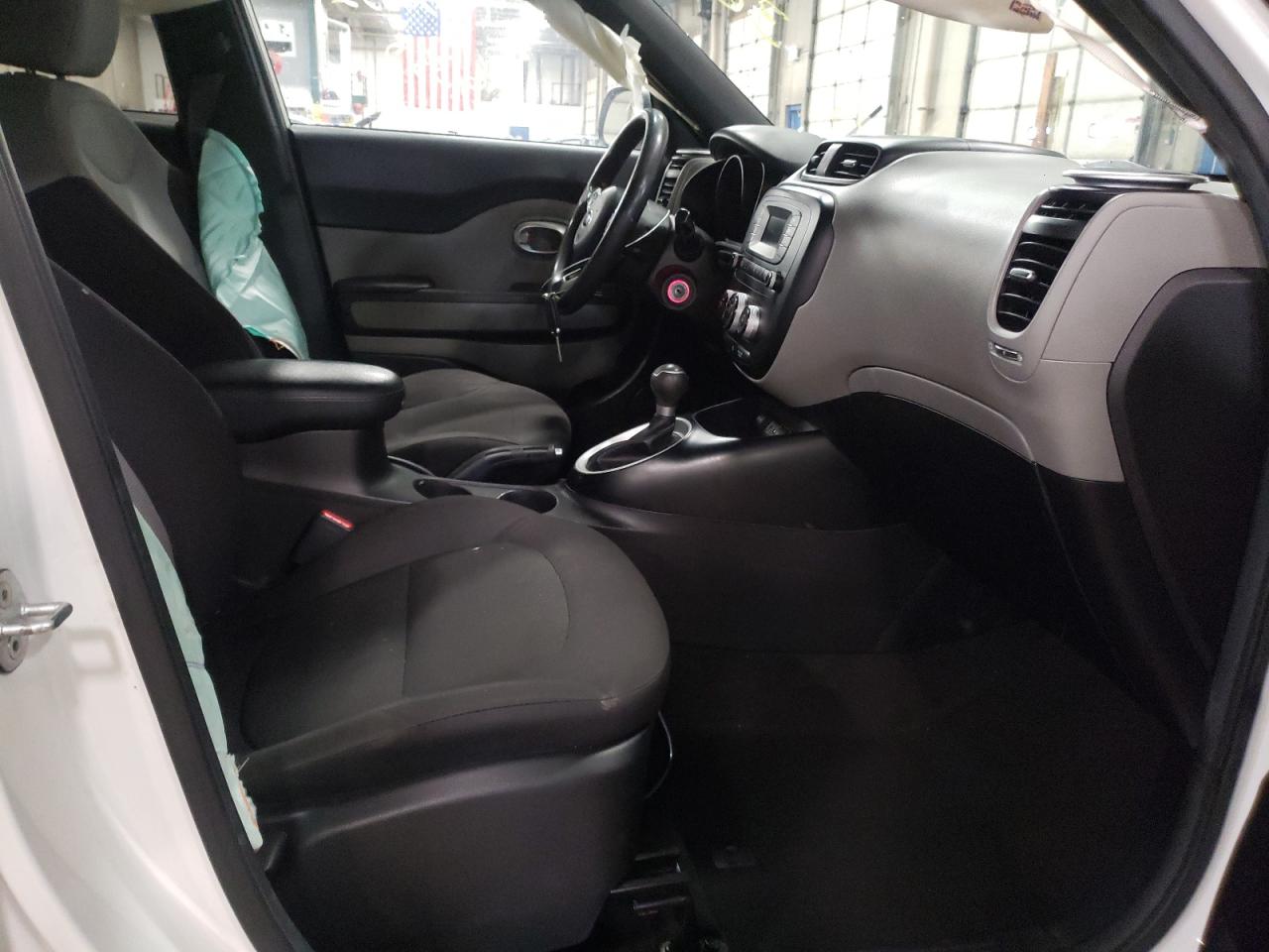 Foto 5 de la subasta – 2015 KIA SOUL con VIN KNDJN2A21F7782004