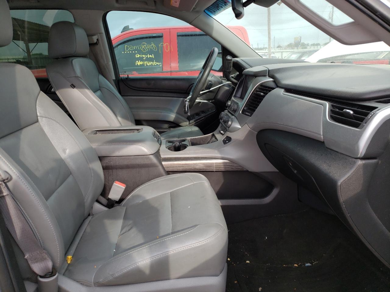 Photo 5 from auction – 2016 CHEVROLET SUBURBAN C with VIN 1GNSCHKC7GR137696