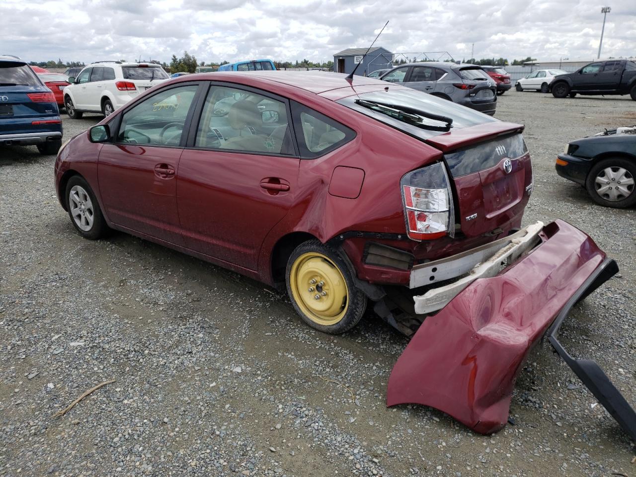 Photo 3 from auction – 2004 TOYOTA PRIUS with VIN JTDKB20U040095327
