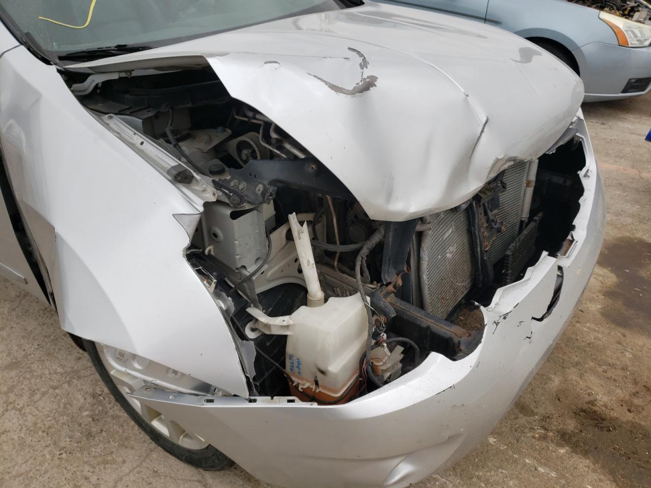 Photo 9 from auction – 2011 NISSAN ROGUE S with VIN JN8AS5MV2BW690520