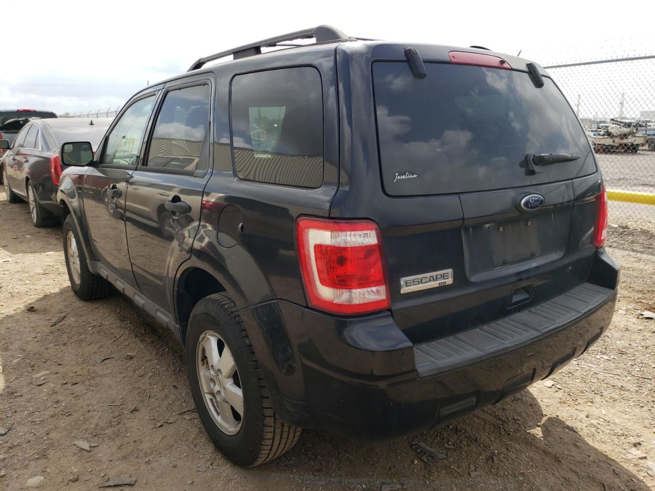 Photo 3 from auction – 2011 FORD ESCAPE XLT with VIN 1FMCU0D79BKA55591