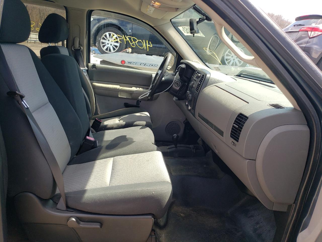 Photo 5 from auction – 2008 GMC SIERRA K15 with VIN 2GTEK13MX81135989