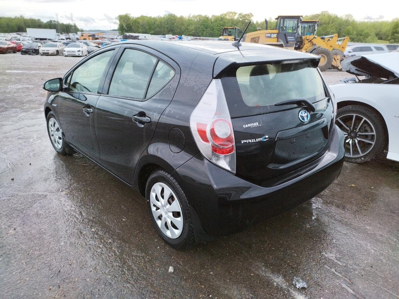 Photo 3 from auction – 2012 TOYOTA PRIUS C with VIN JTDKDTB31C1014283