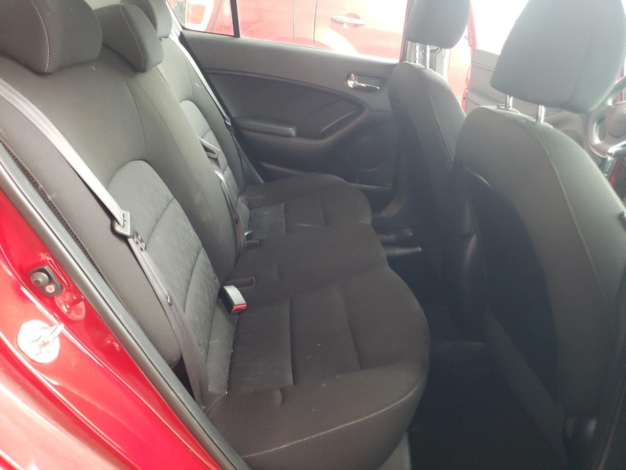 Photo 6 from auction – 2016 KIA FORTE LX with VIN KNAFK4A60G5613325