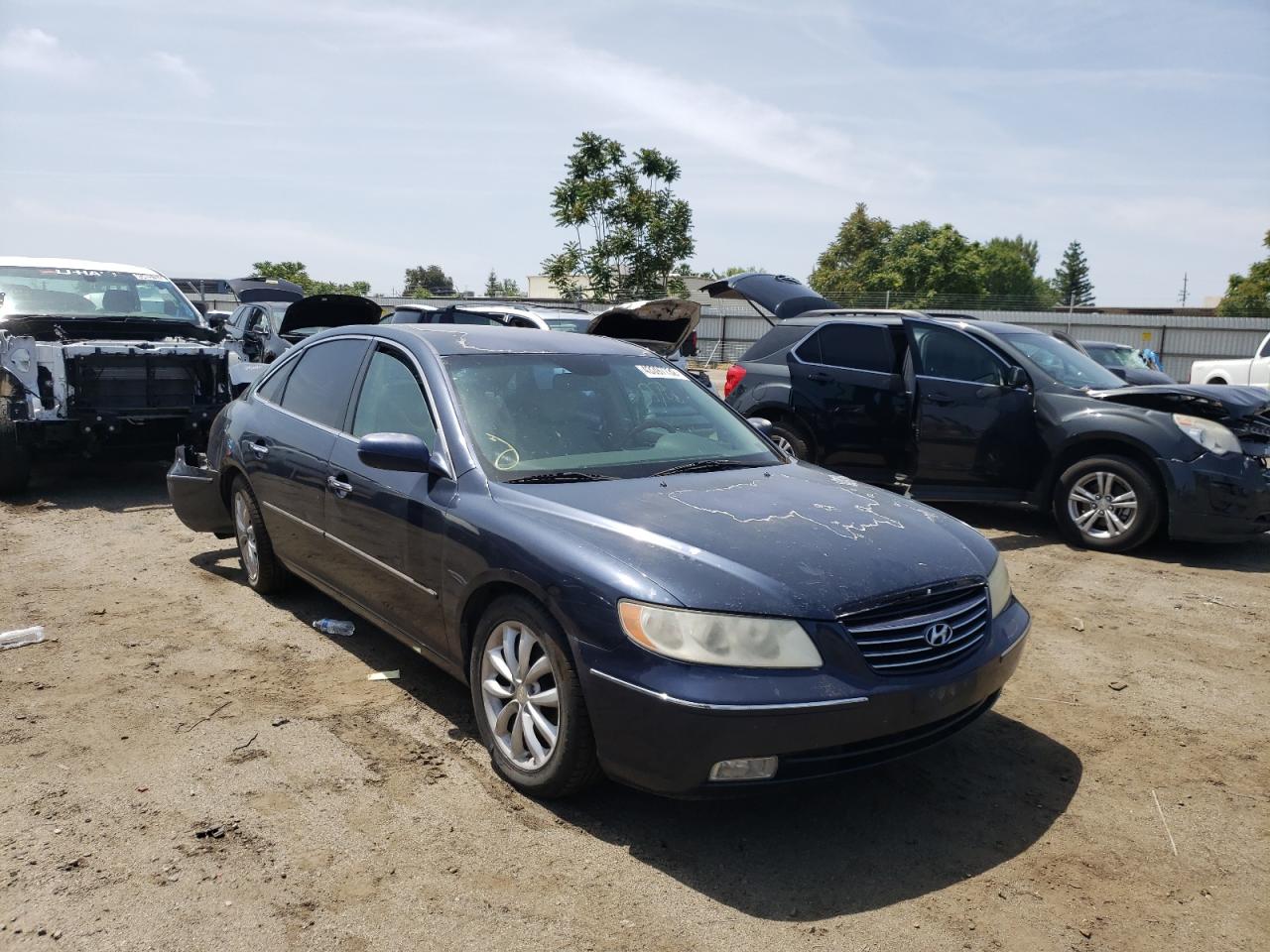 HYUNDAI AZERA SE 2006 with VIN KMHFC46F96A059406 - Photo from auction