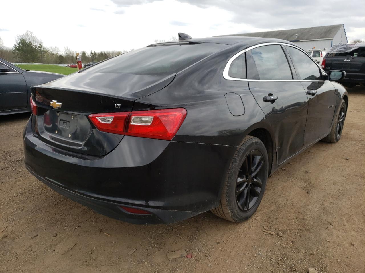 Photo 4 from auction – 2016 CHEVROLET MALIBU LT with VIN 1G1ZE5ST5GF257894