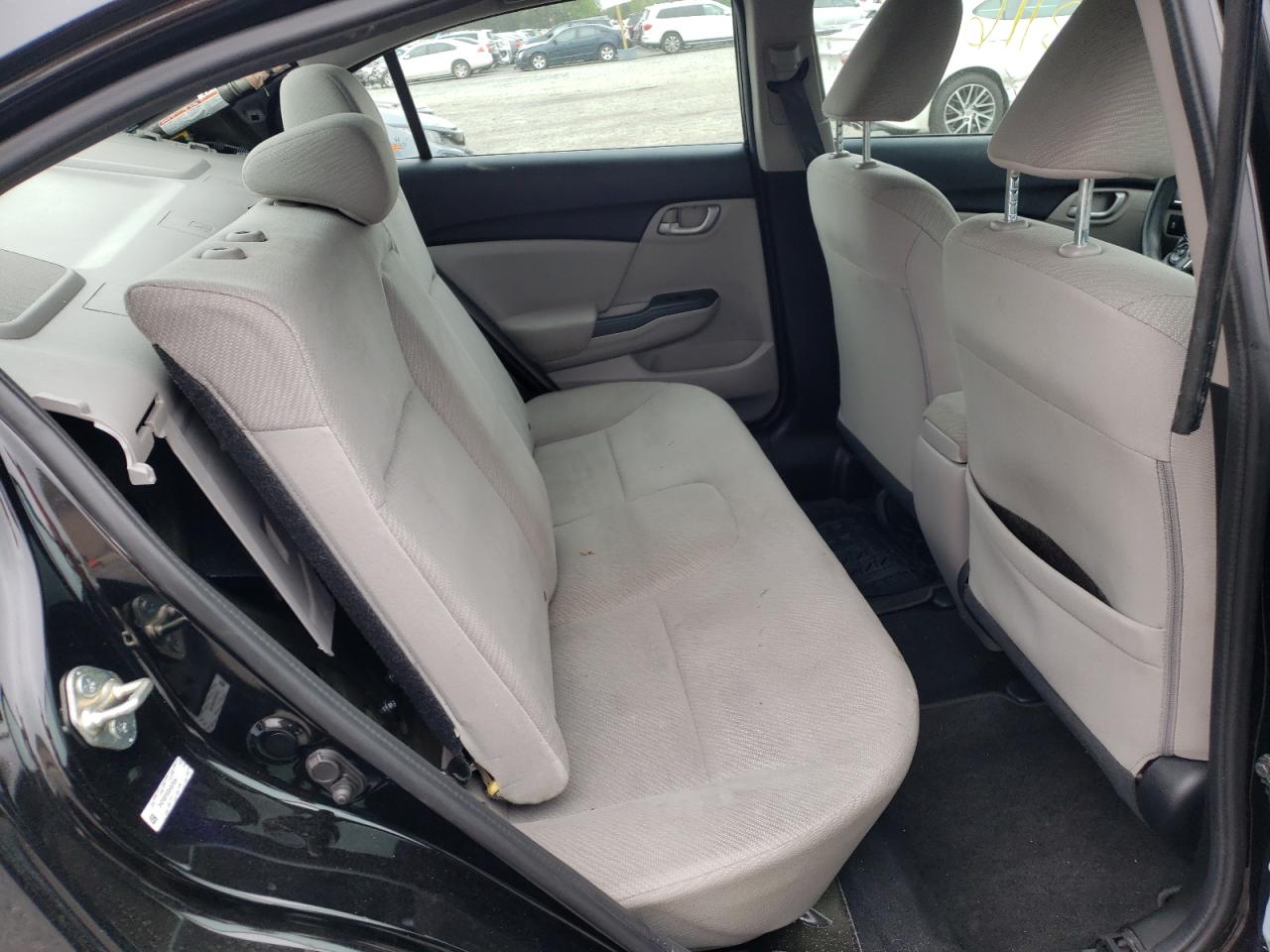 Photo 6 from auction – 2013 HONDA CIVIC LX with VIN 2HGFB2F50DH567654