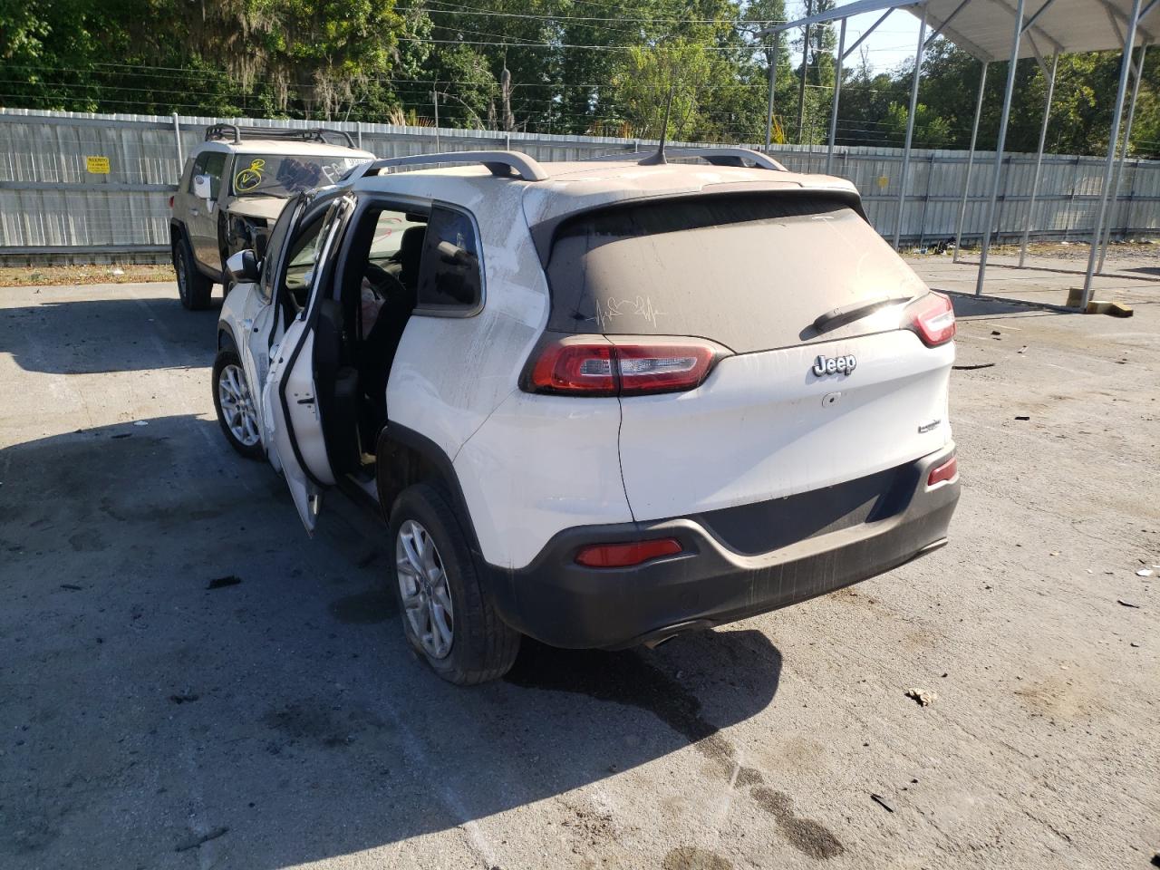 Photo 3 from auction – 2018 JEEP CHEROKEE L with VIN 1C4PJLCB0JD539707