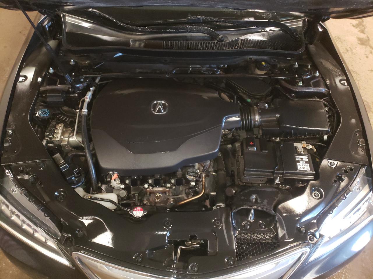 Photo 7 from auction – 2015 ACURA TLX TECH with VIN 19UUB3F58FA000607