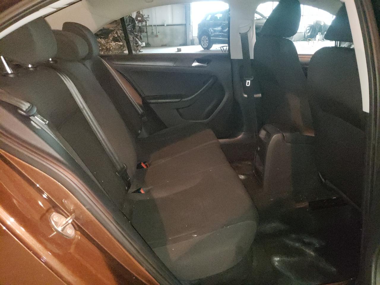 Photo 6 from auction – 2016 VOLKSWAGEN JETTA S with VIN 3VW267AJ0GM348537