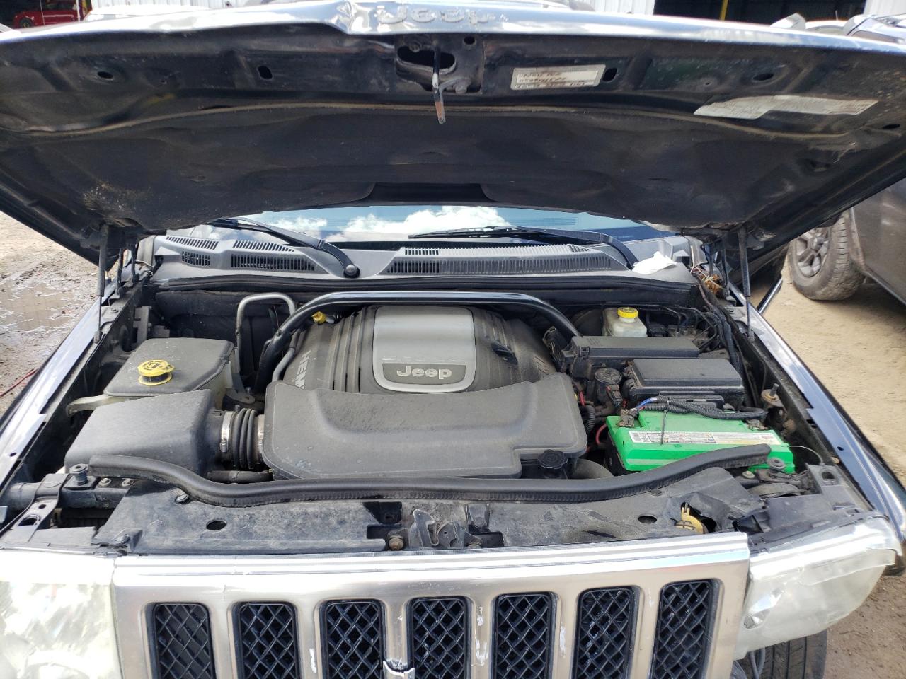 Photo 7 from auction – 2007 JEEP COMMANDER with VIN 1J8HG68267C679233