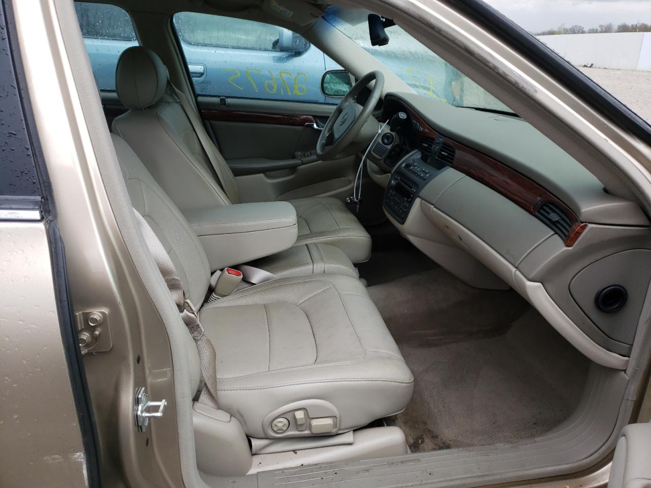 Photo 5 from auction – 2005 CADILLAC DEVILLE with VIN 1G6KD54Y55U197678