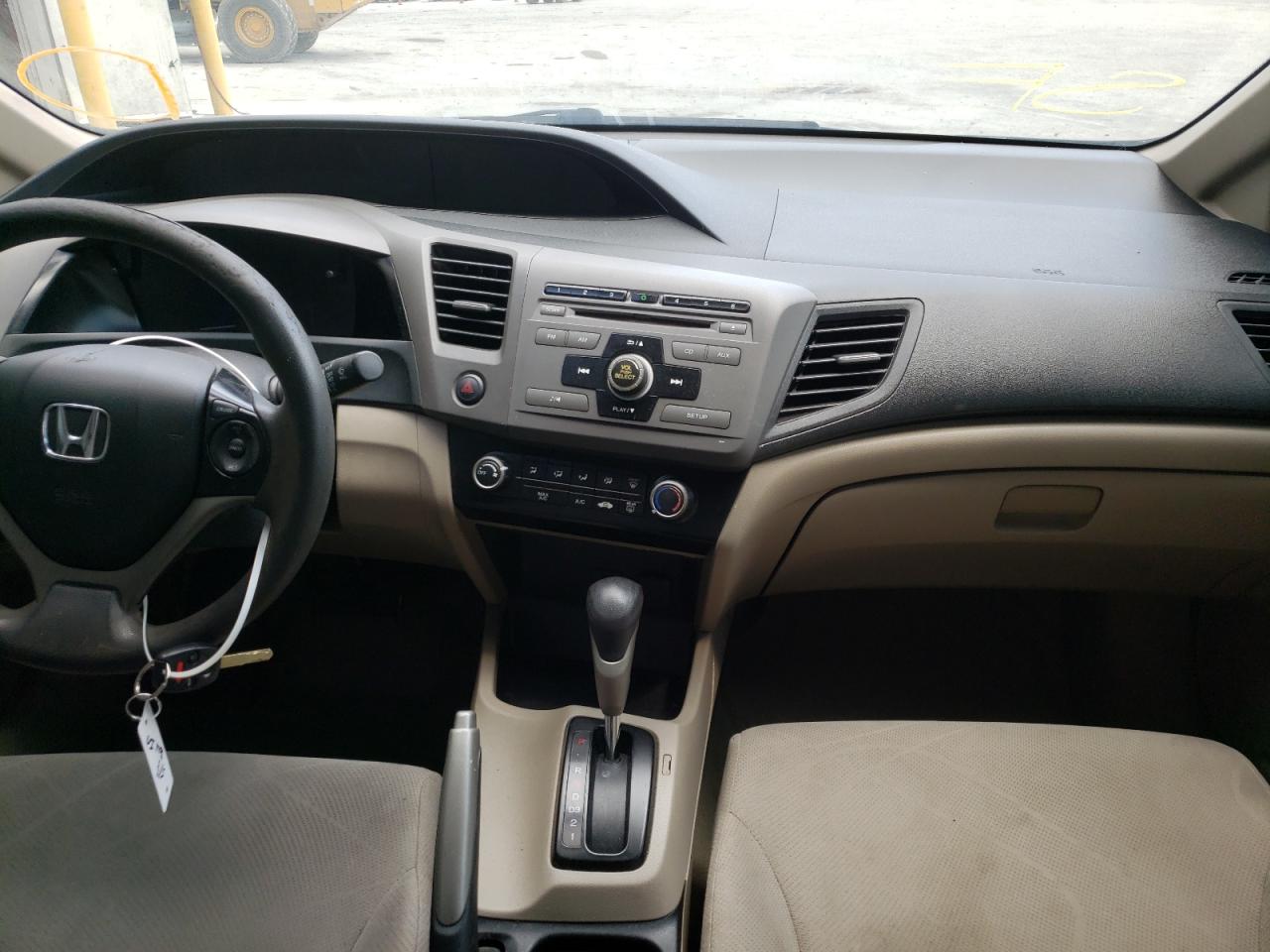 Photo 9 from auction – 2012 HONDA CIVIC LX with VIN 2HGFB2F58CH600771