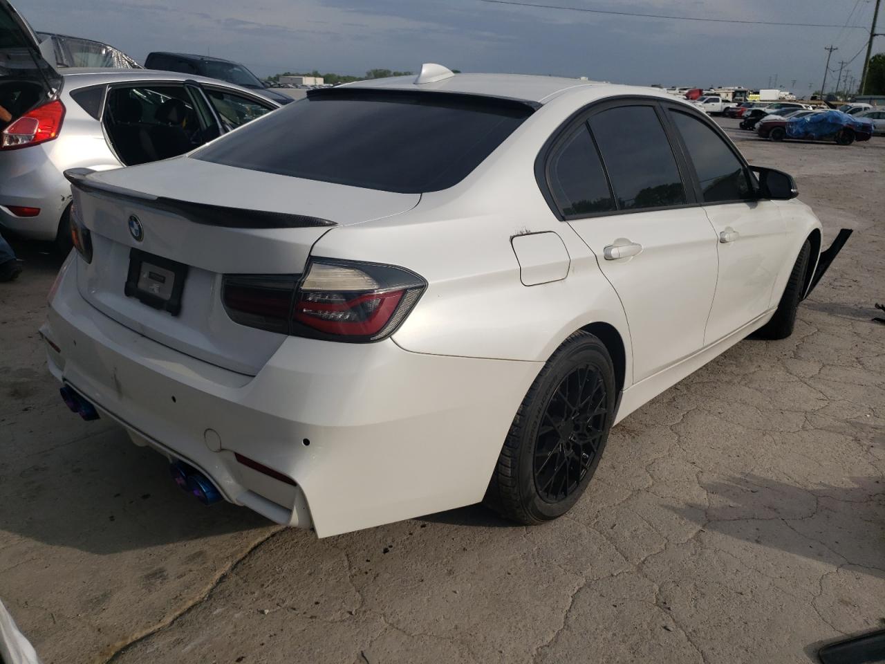 Photo 4 from auction – 2012 BMW 328 I with VIN WBA3A5C5XCF349194